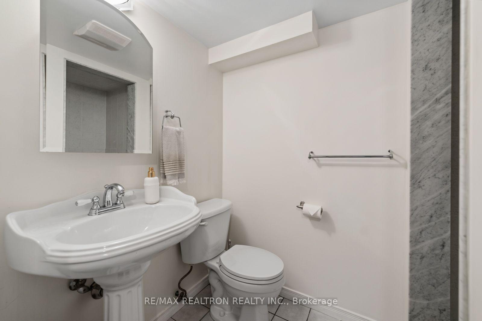 Photo 26 of 4 Normanna Avenue, Toronto, Oakwood Village — HOMEH