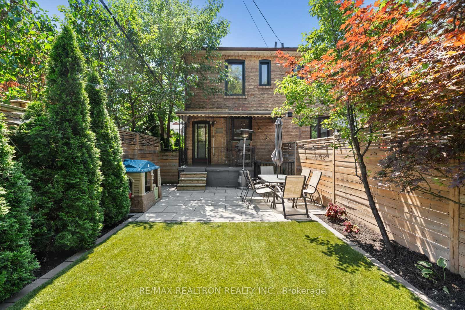 Photo 32 of 4 Normanna Avenue, Toronto, Oakwood Village — HOMEH