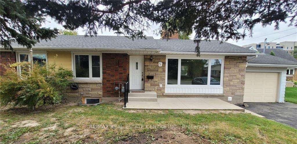 Photo 1 of Unit Basement, 5 Orlanda Road, Hamilton, Stoney Creek — HOMEH
