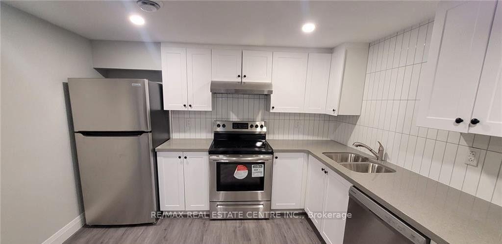 Photo 4 of Unit Basement, 5 Orlanda Road, Hamilton, Stoney Creek — HOMEH