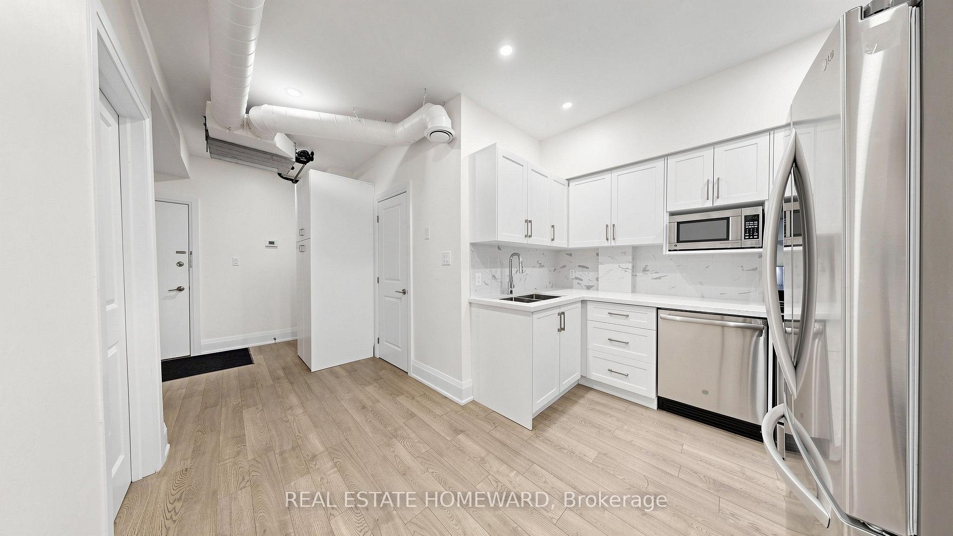 Photo 2 of Unit 2, 124 Kendal Avenue, Toronto, The Annex — HOMEH