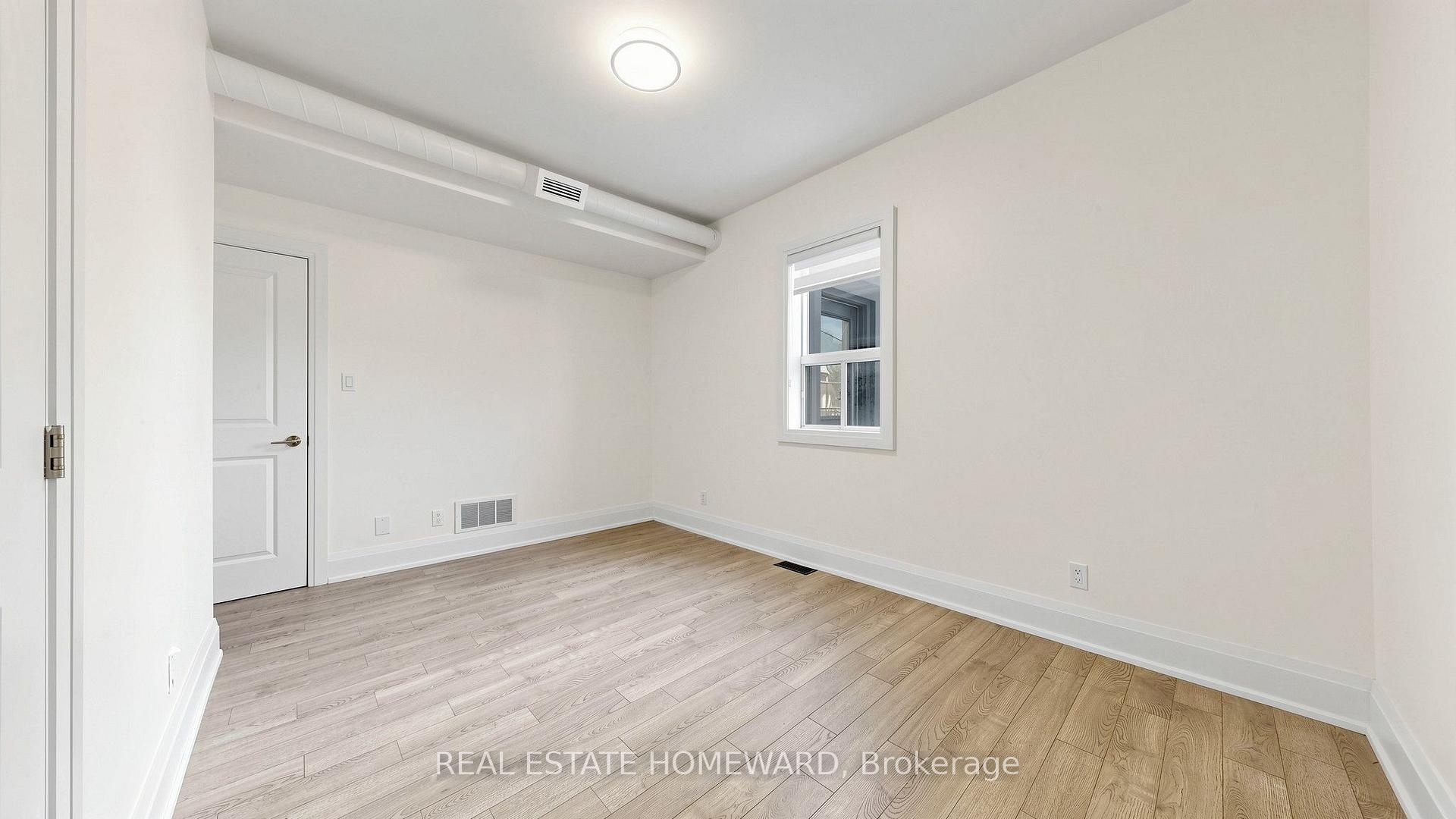 Photo 10 of Unit 2, 124 Kendal Avenue, Toronto, The Annex — HOMEH