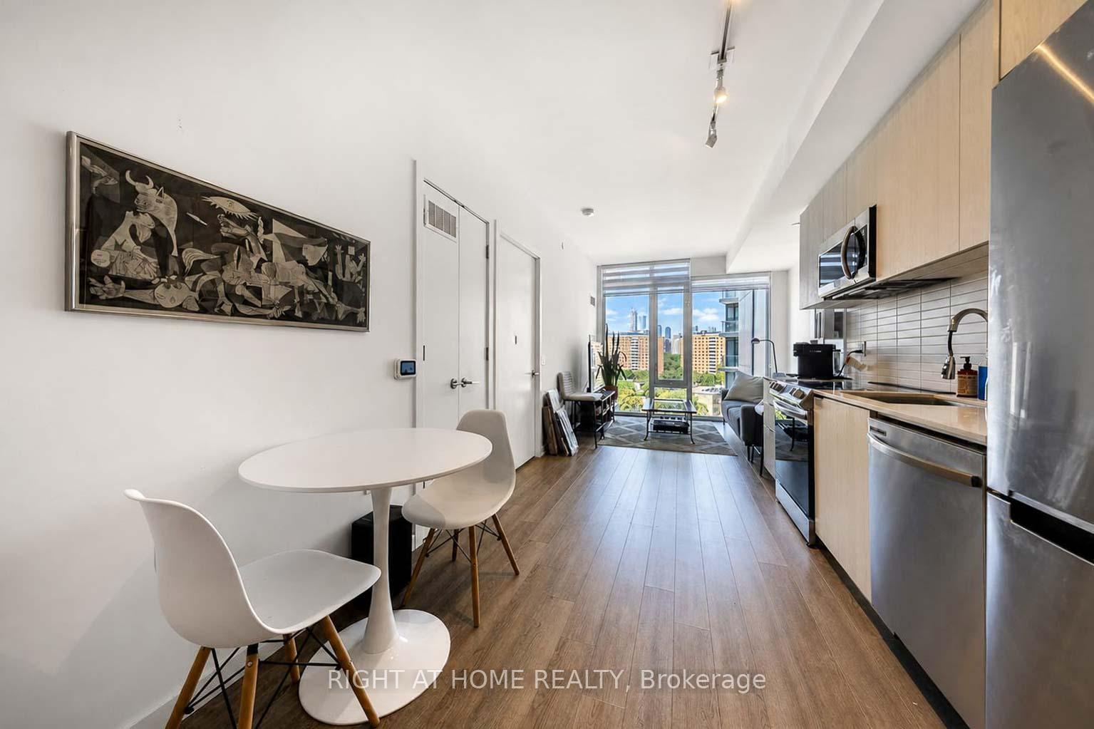 Photo 5 of Unit 914, 50 Power Street, Toronto, Moss Park — HOMEH