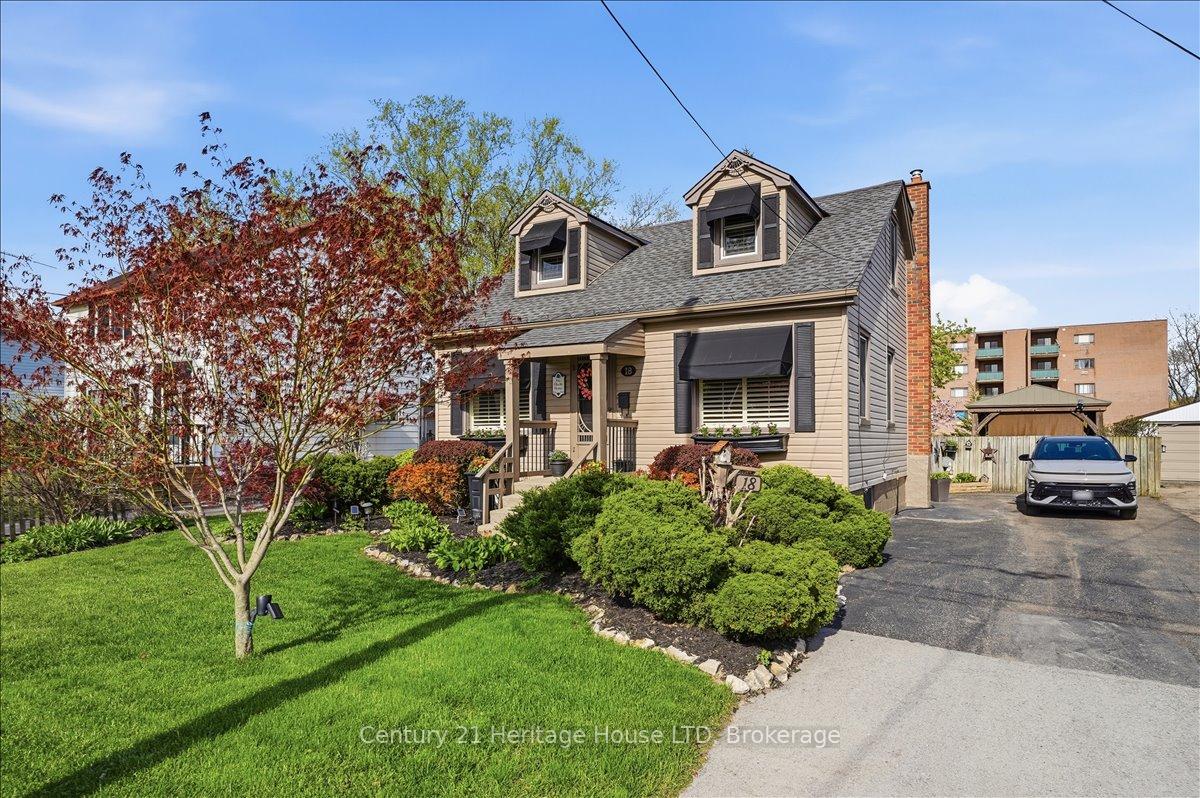 Photo 2 of 18 Northhaven Road, Welland, N. Welland — HOMEH