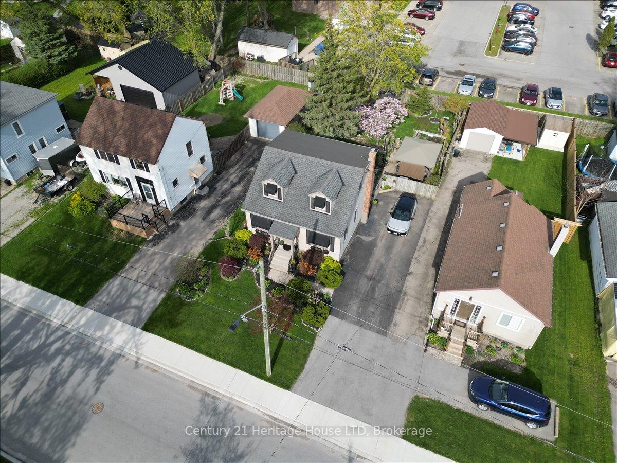 Photo 41 of 18 Northhaven Road, Welland, N. Welland — HOMEH