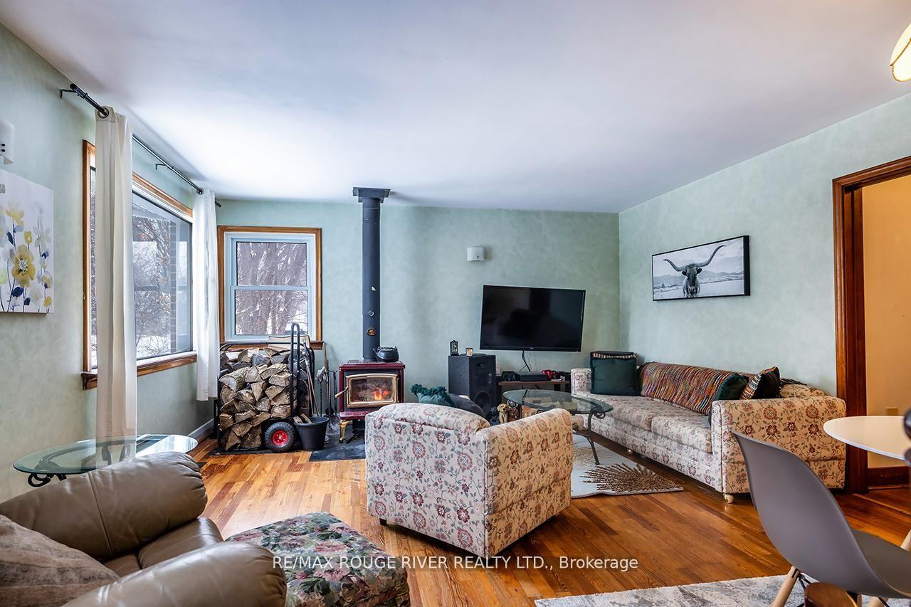 Photo 3 of 3989 Mcintosh Road, Hamilton Township, Baltimore — HOMEH