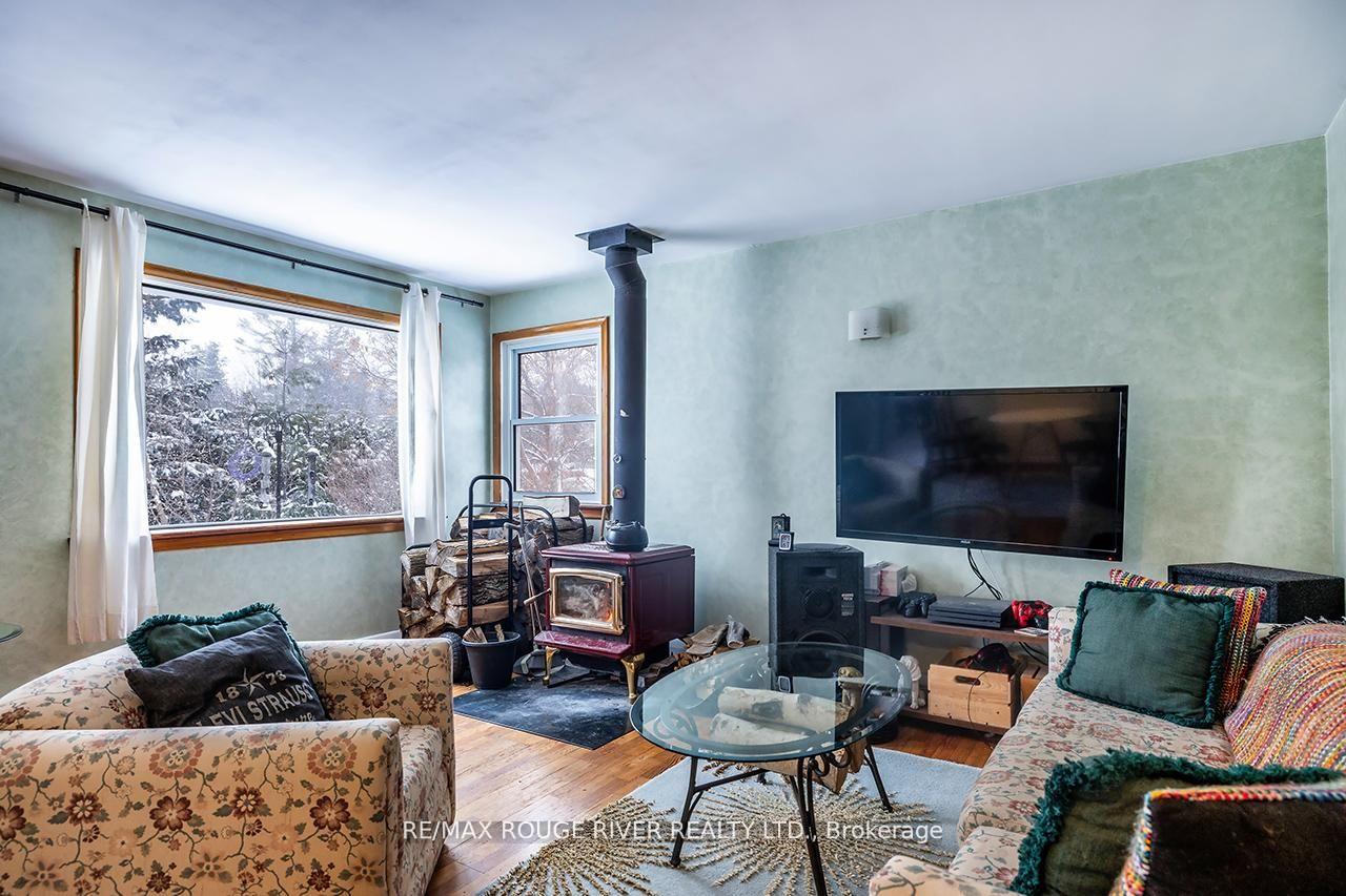Photo 4 of 3989 Mcintosh Road, Hamilton Township, Baltimore — HOMEH