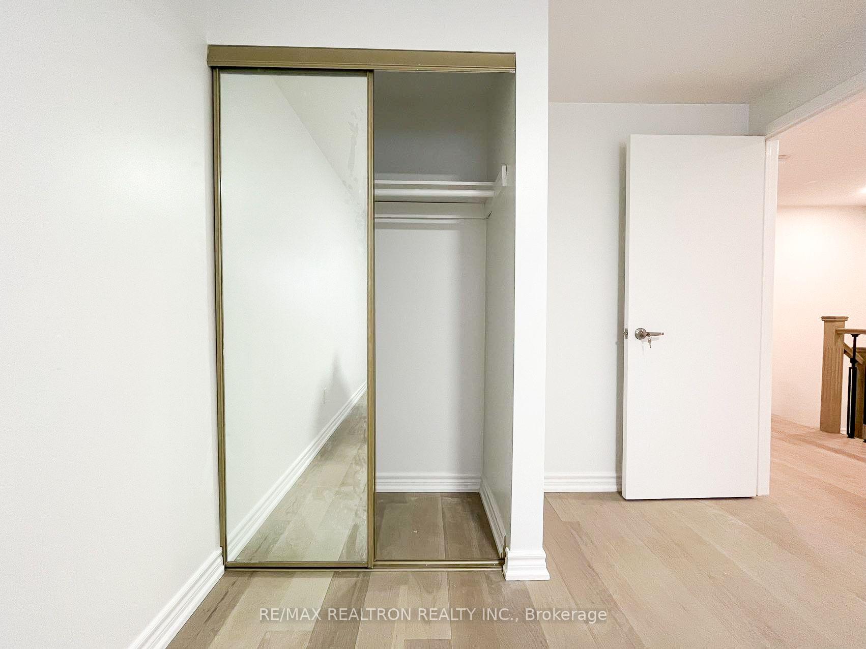 Photo 7 of 47 Cheeseman Drive, Markham, Milliken Mills West — HOMEH