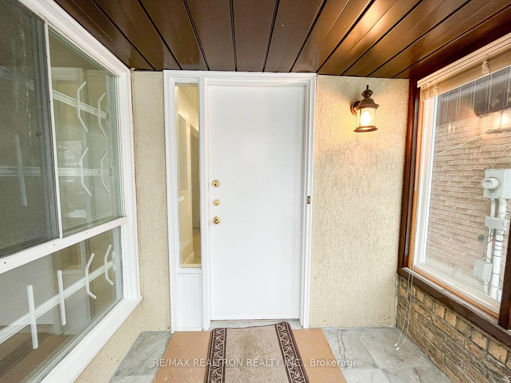 Photo 9 of 47 Cheeseman Drive, Markham, Milliken Mills West — HOMEH