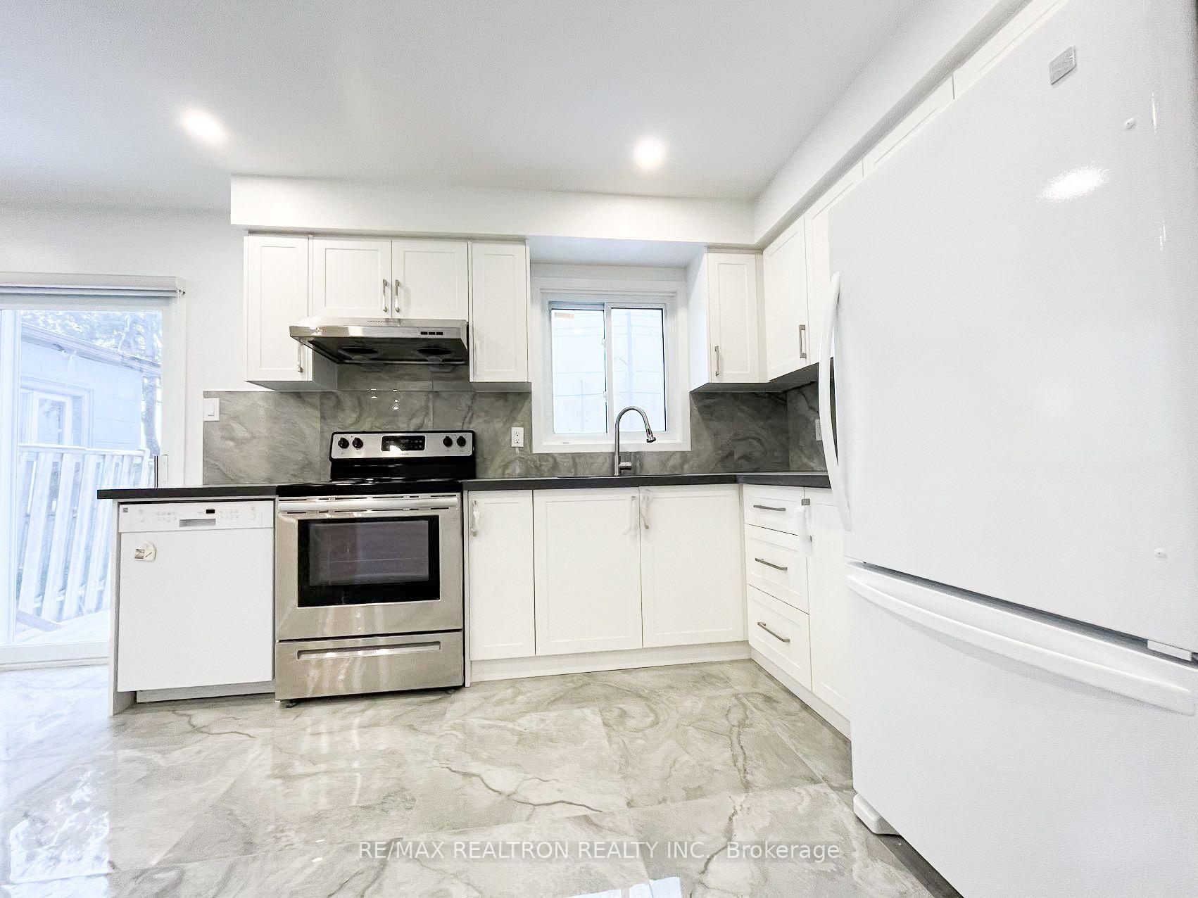 Photo 13 of 47 Cheeseman Drive, Markham, Milliken Mills West — HOMEH