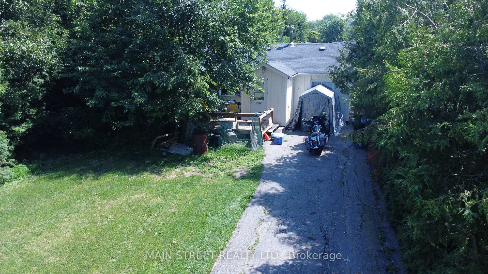 Photo 11 of 467 Lake Drive S, Georgina, Keswick South — HOMEH