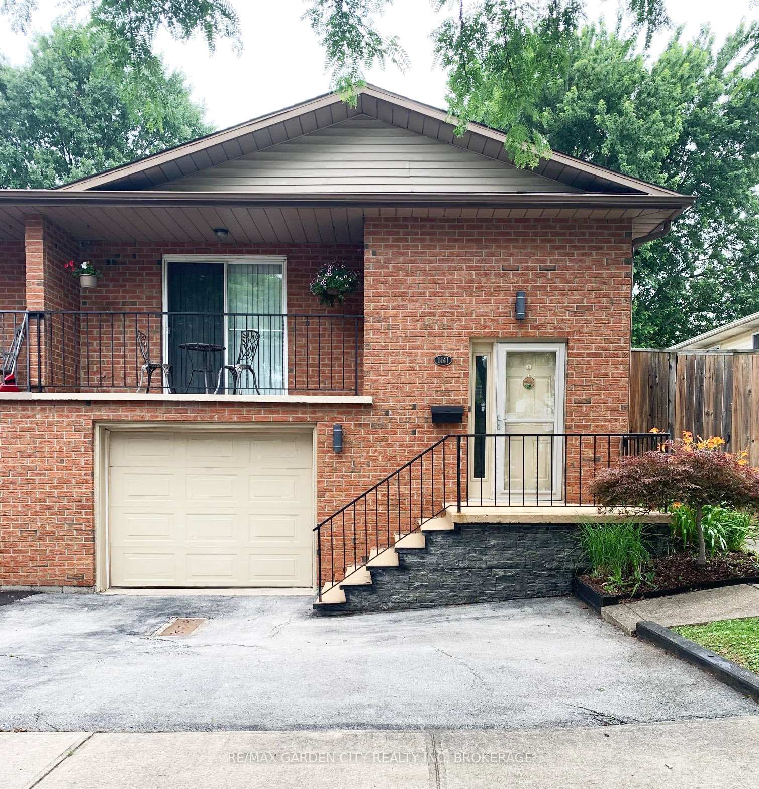 Photo 1 of 6141 Wildrose Crescent, Niagara Falls, Oldfield — HOMEH