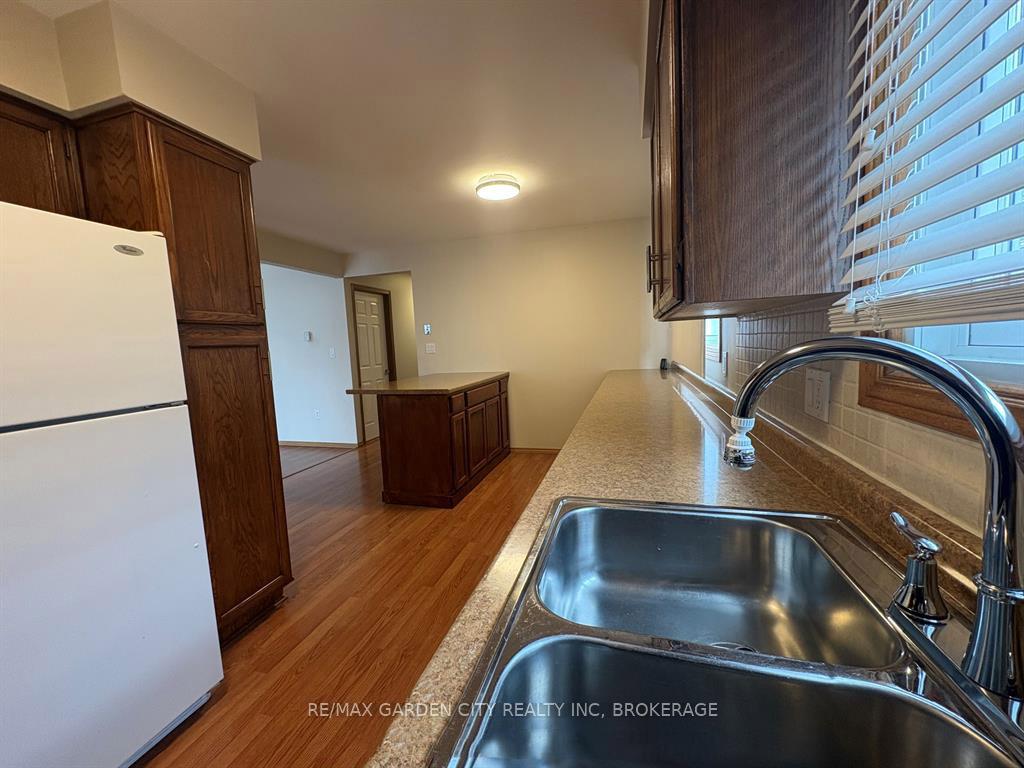 Photo 9 of 6141 Wildrose Crescent, Niagara Falls, Oldfield — HOMEH