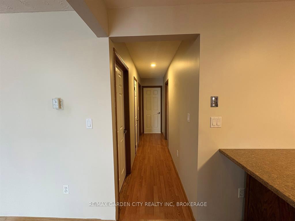 Photo 13 of 6141 Wildrose Crescent, Niagara Falls, Oldfield — HOMEH