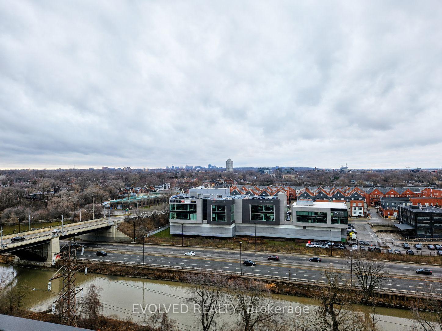 Photo 8 of Unit 906, 5 Defries Street, Toronto, Regent Park — HOMEH