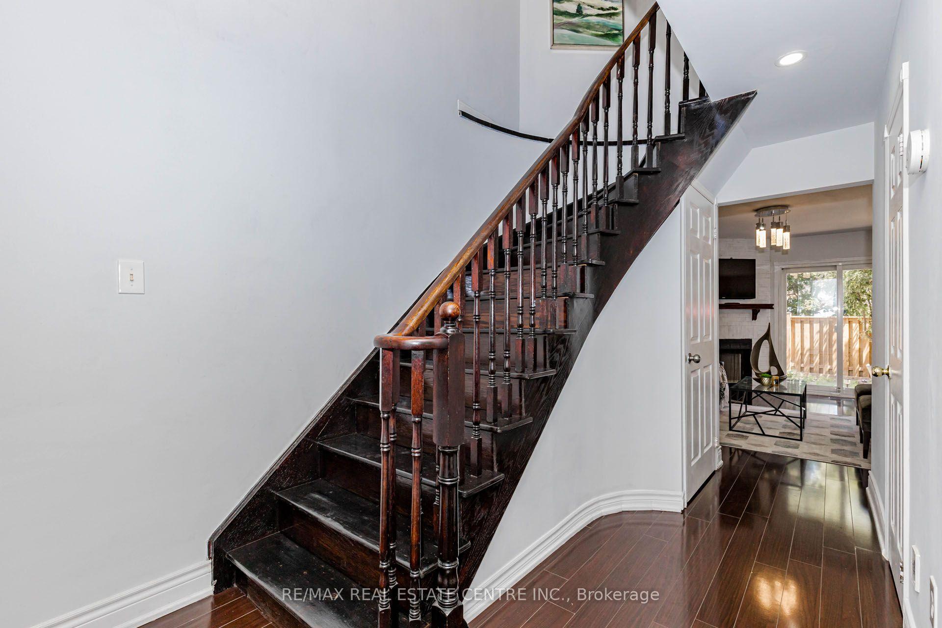Photo 18 of 41 Letty Avenue, Brampton, Fletcher's West — HOMEH