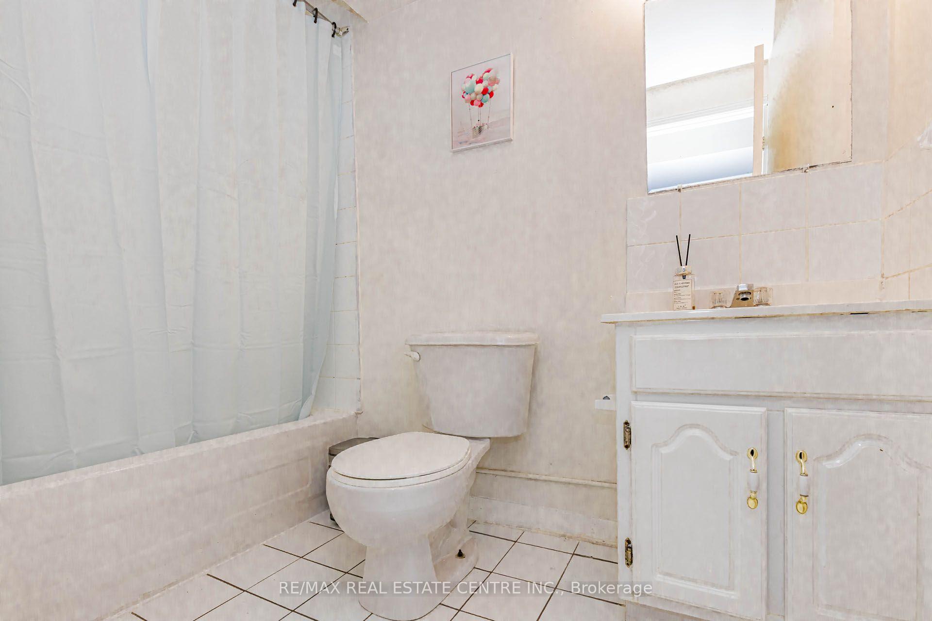 Photo 29 of 41 Letty Avenue, Brampton, Fletcher's West — HOMEH