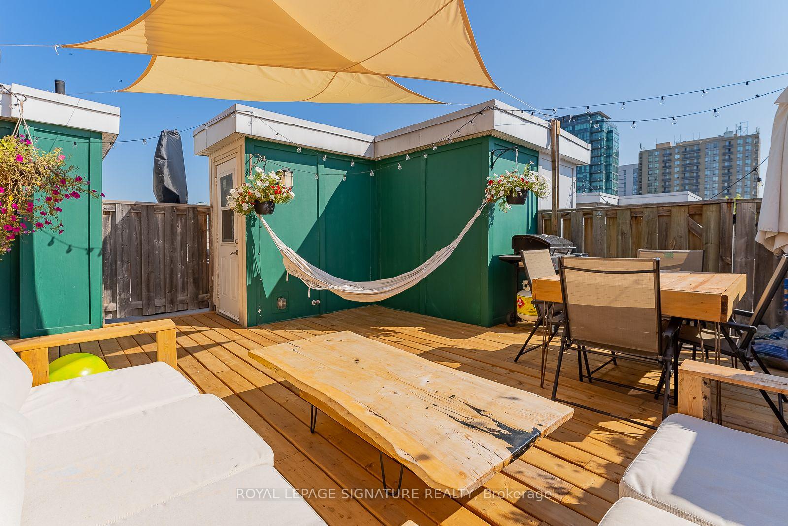 Photo 3 of Unit 1612, 28 Laidlaw Boulevard, Toronto, South Parkdale — HOMEH