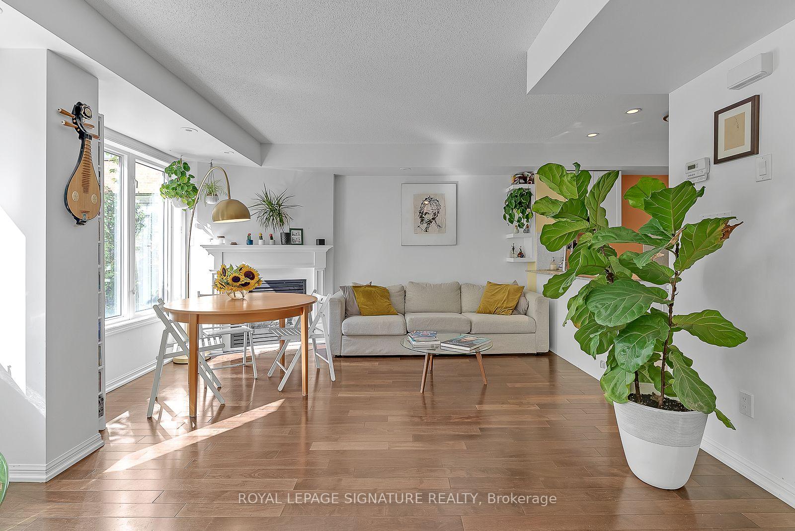 Photo 7 of Unit 1612, 28 Laidlaw Boulevard, Toronto, South Parkdale — HOMEH