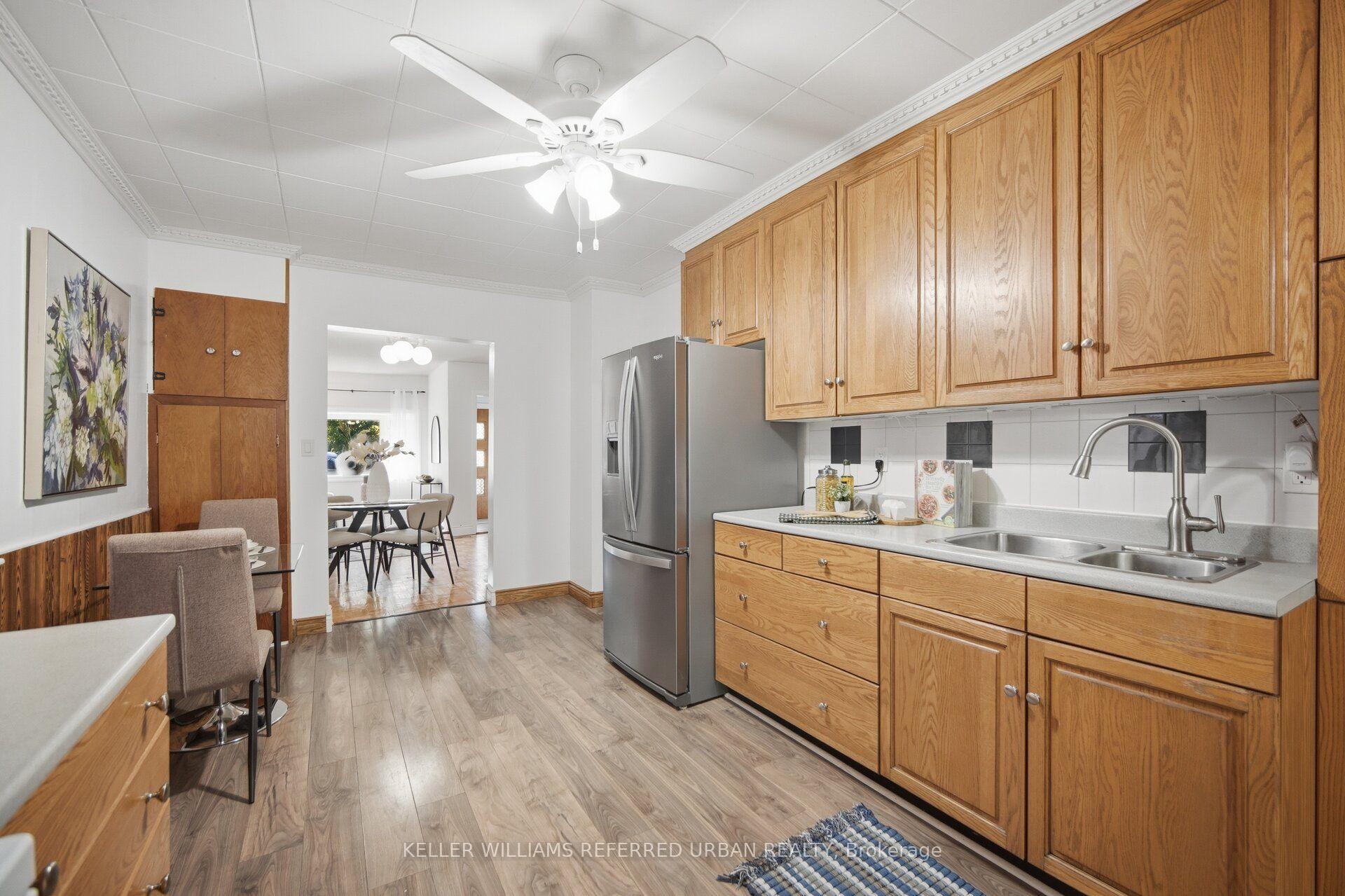 Photo 15 of 153 Mcintosh Street, Scarborough, Birchcliffe-Cliffside — HOMEH