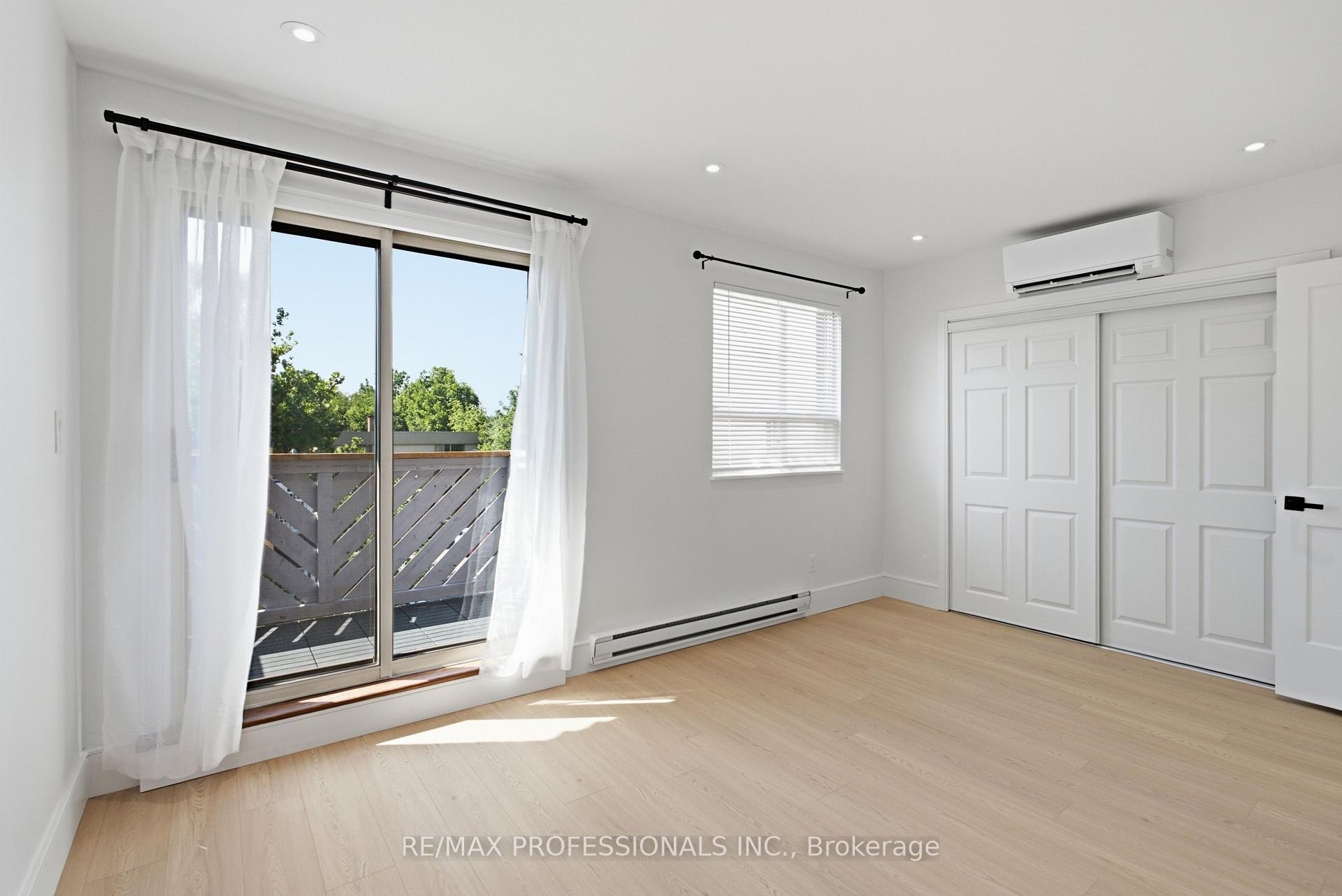 Photo 21 of 105 Cavell Avenue, Etobicoke, Mimico — HOMEH