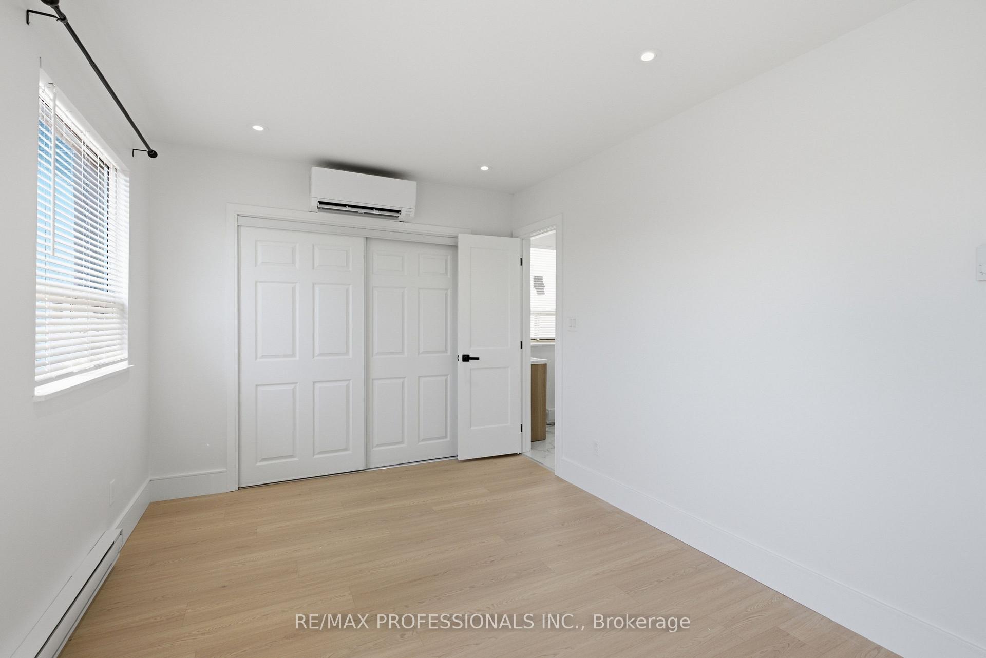Photo 22 of 105 Cavell Avenue, Etobicoke, Mimico — HOMEH