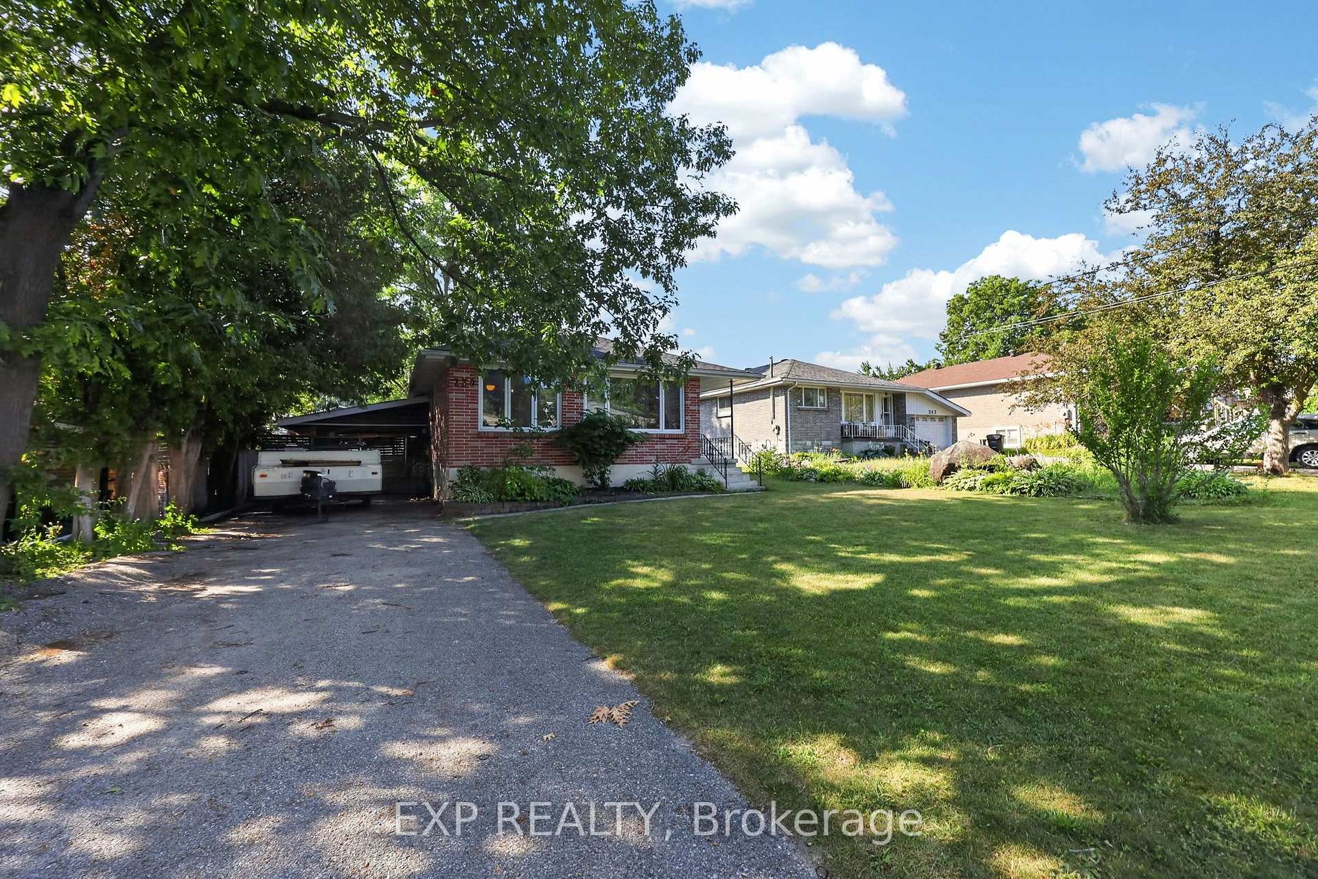 Photo 2 of 239 Scott Street, Midland — HOMEH