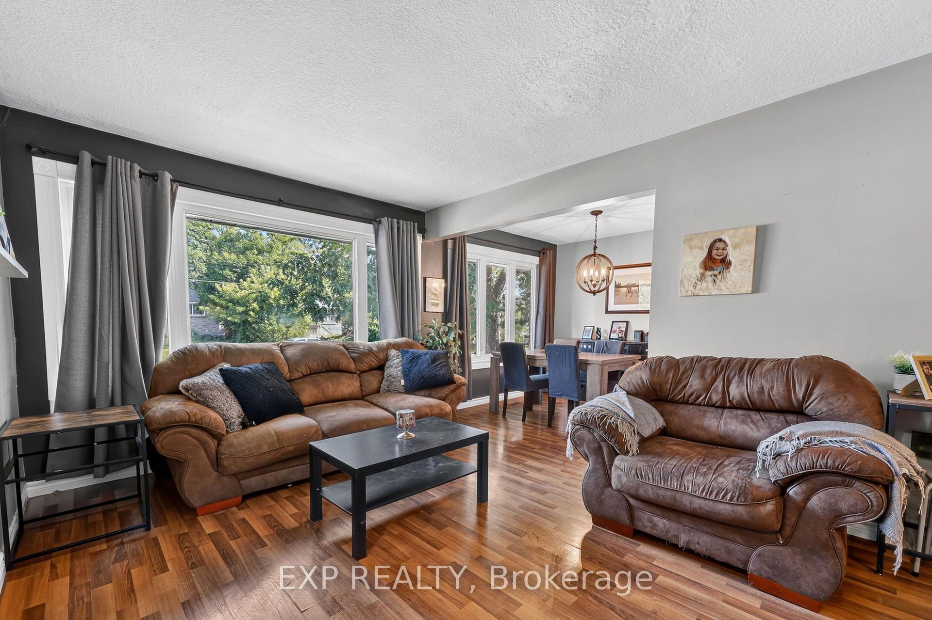 Photo 6 of 239 Scott Street, Midland — HOMEH