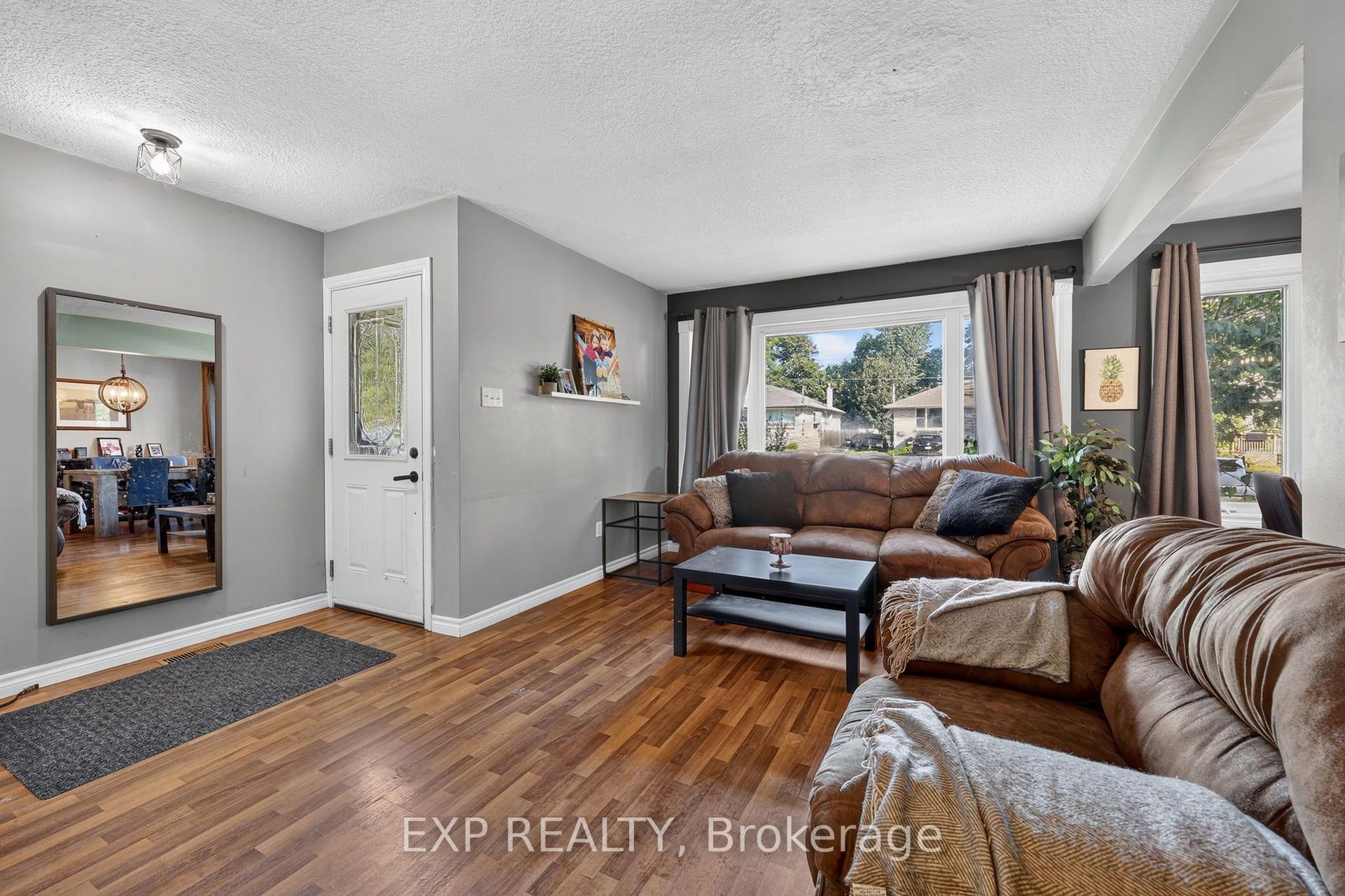 Photo 7 of 239 Scott Street, Midland — HOMEH