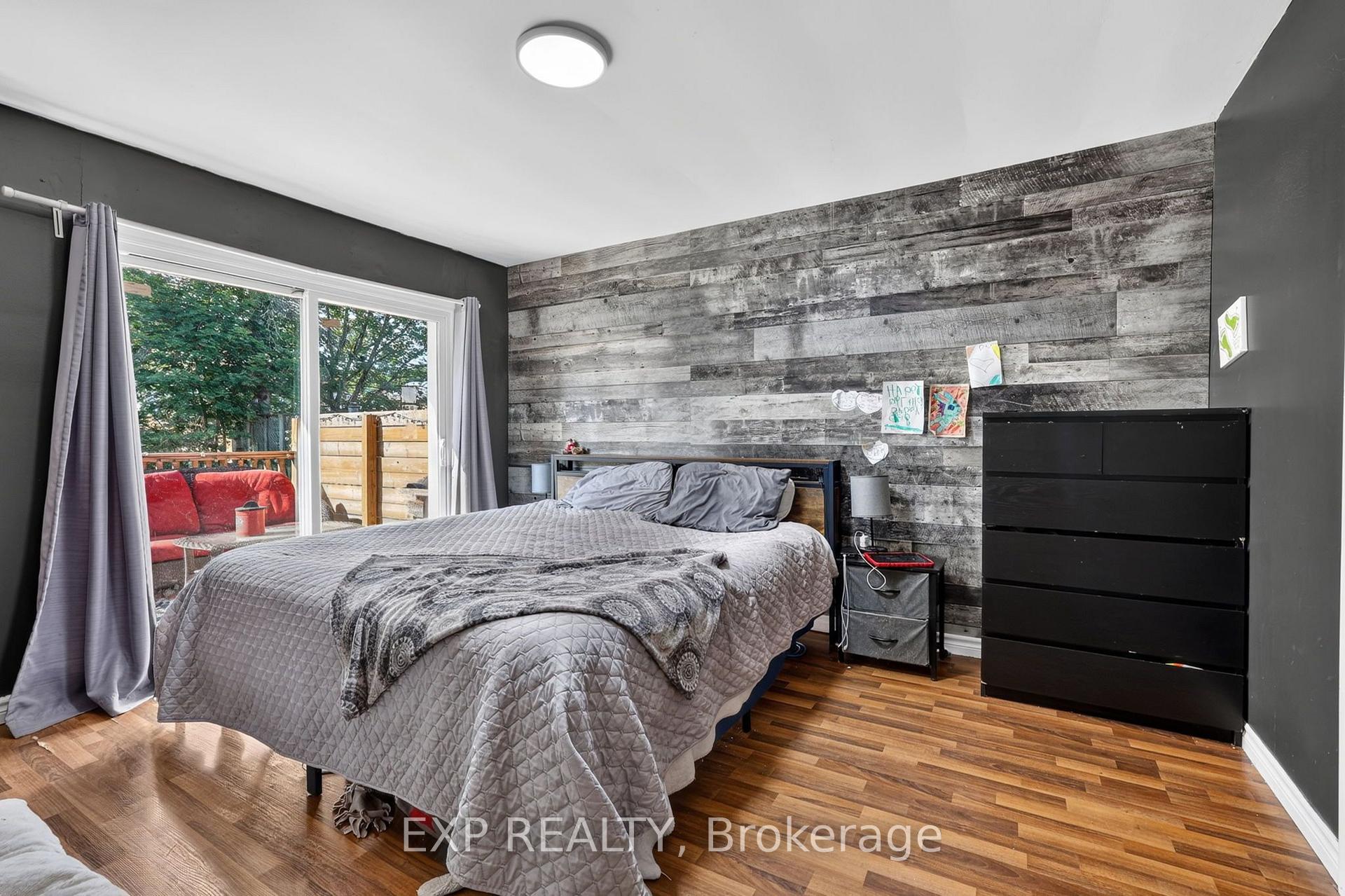 Photo 13 of 239 Scott Street, Midland — HOMEH