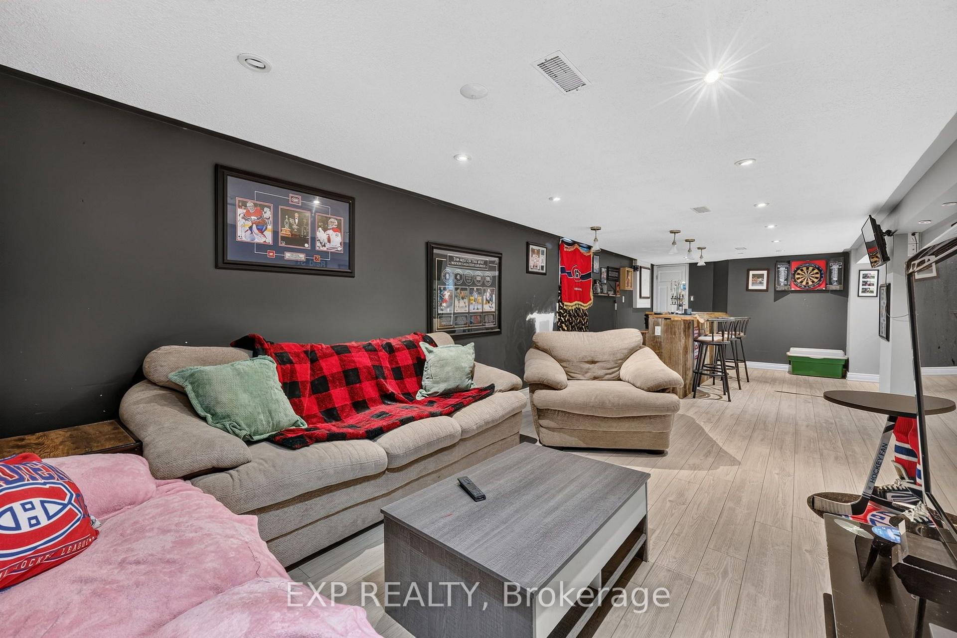 Photo 20 of 239 Scott Street, Midland — HOMEH