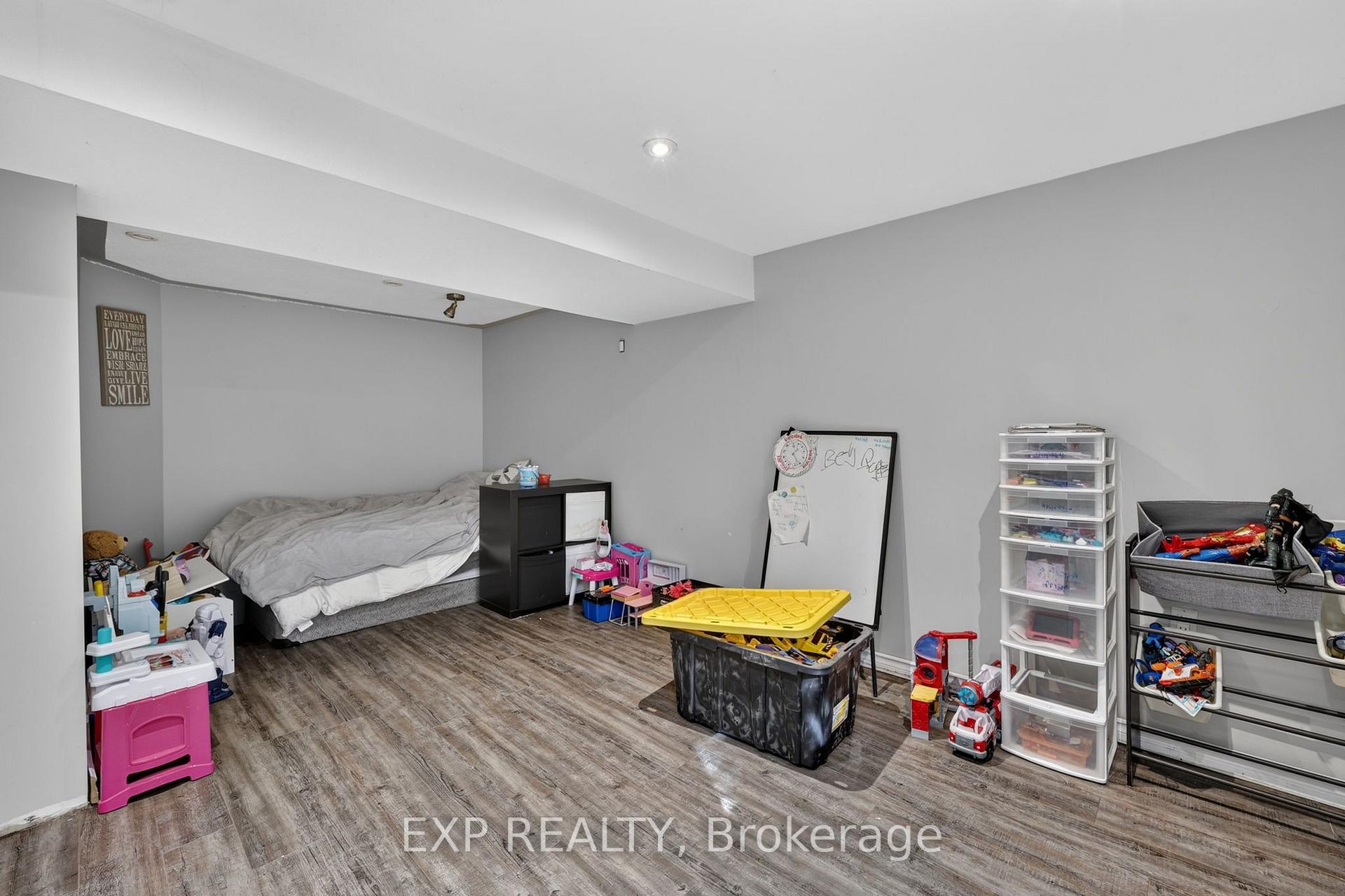 Photo 21 of 239 Scott Street, Midland — HOMEH