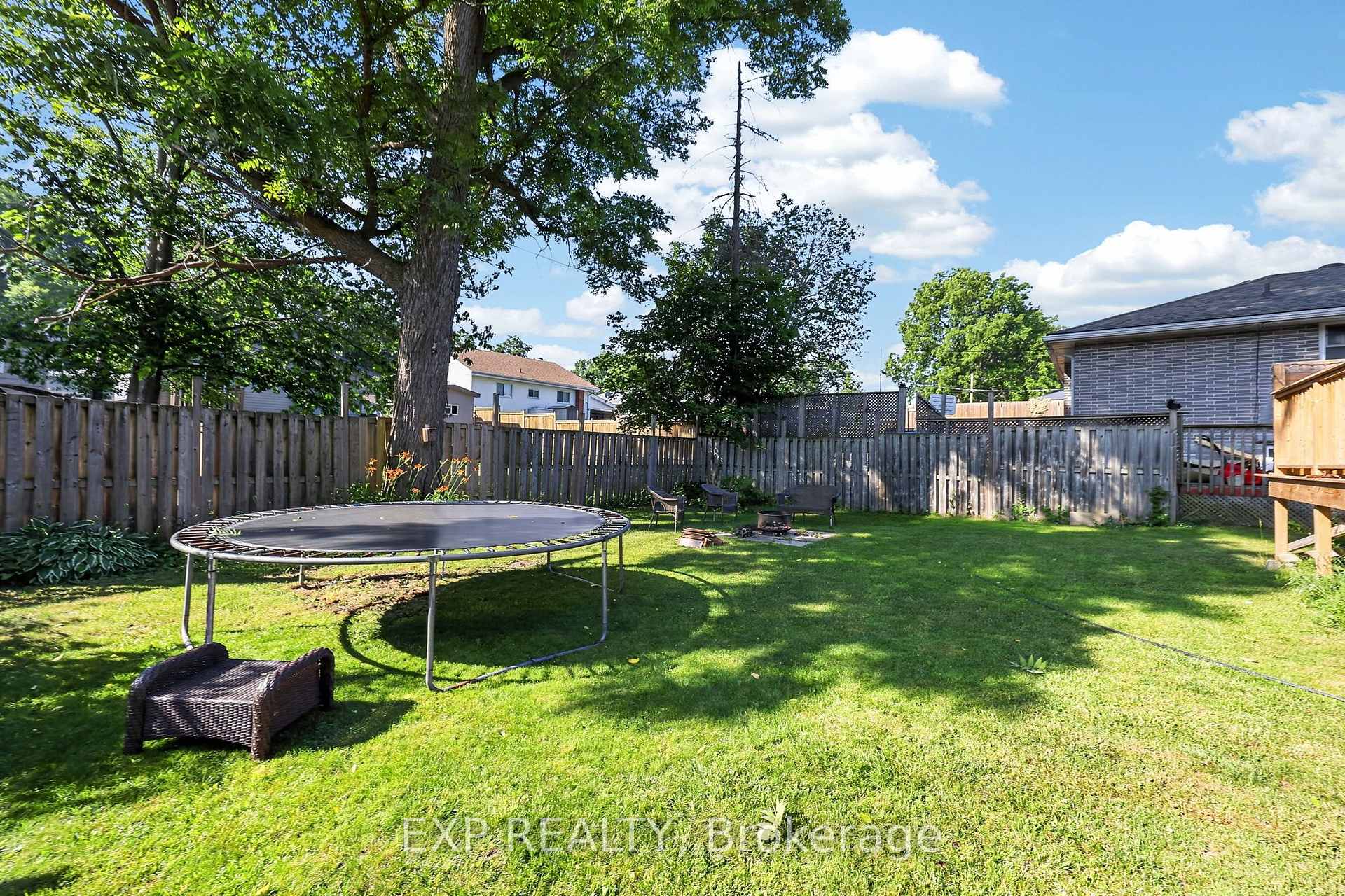 Photo 25 of 239 Scott Street, Midland — HOMEH