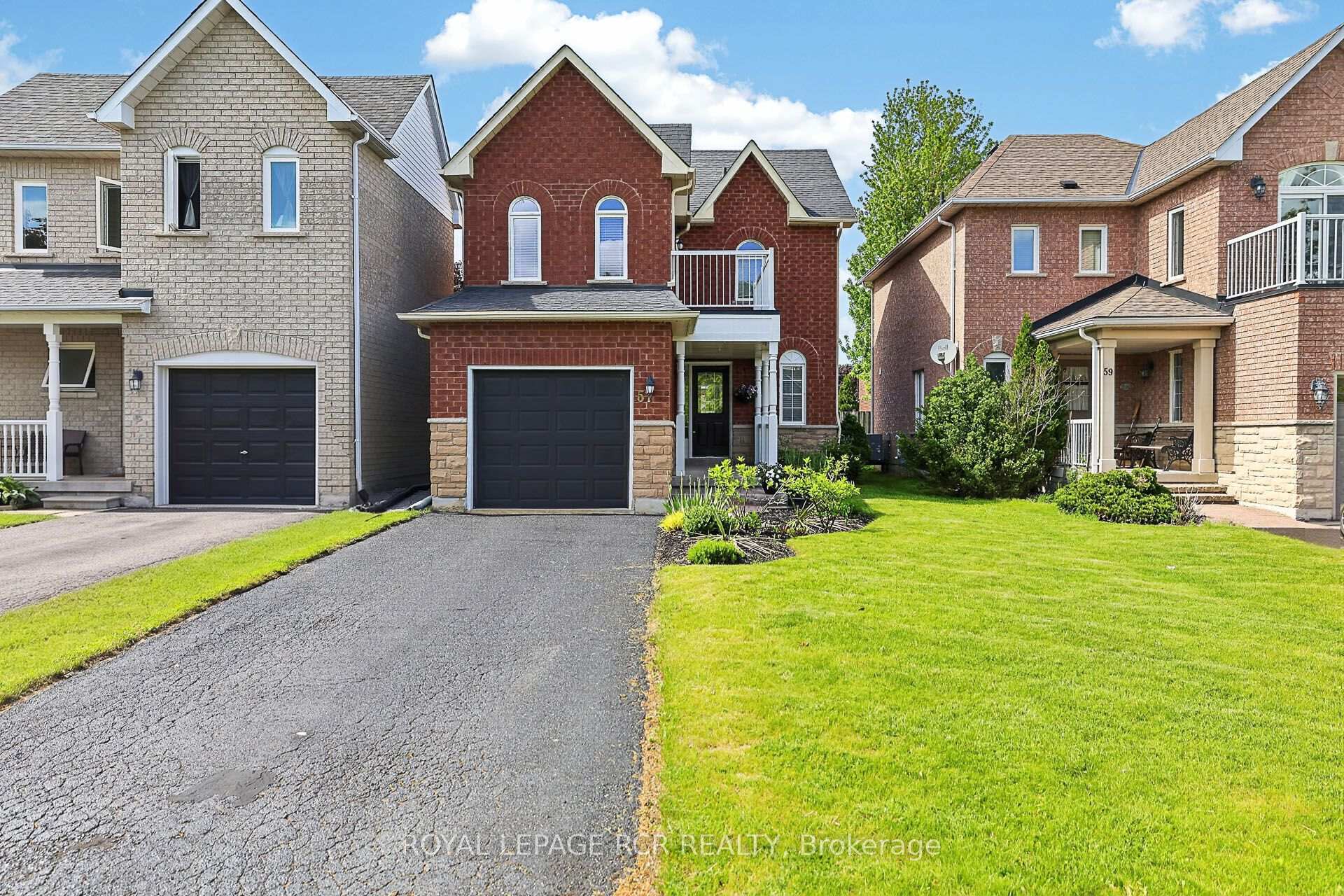 Photo 2 of 57 Bolster Lane, Uxbridge — HOMEH
