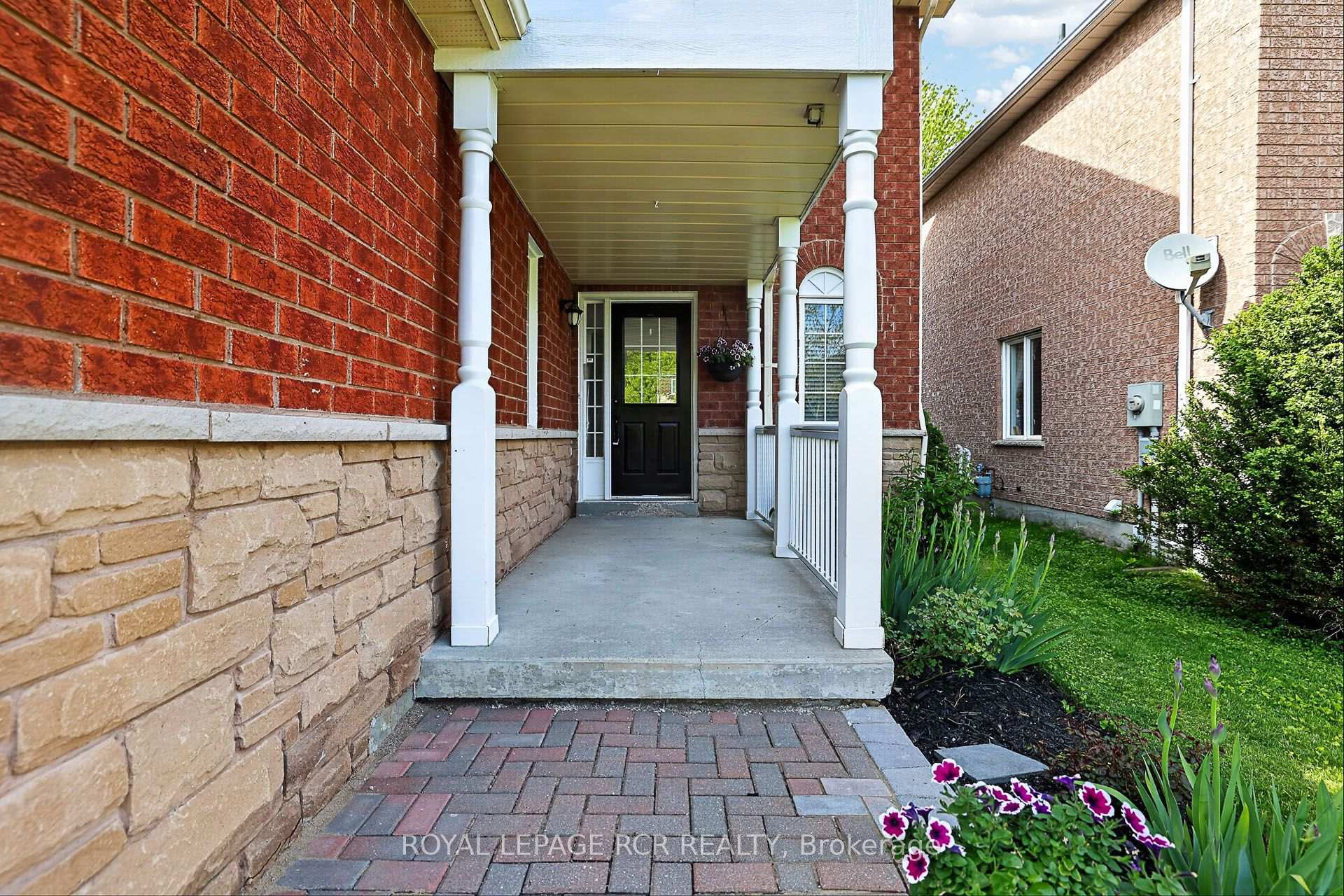 Photo 6 of 57 Bolster Lane, Uxbridge — HOMEH