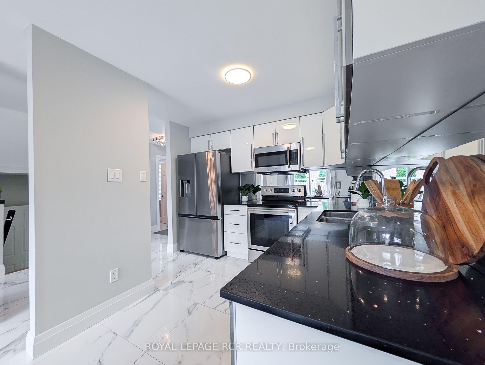 Photo 20 of 57 Bolster Lane, Uxbridge — HOMEH