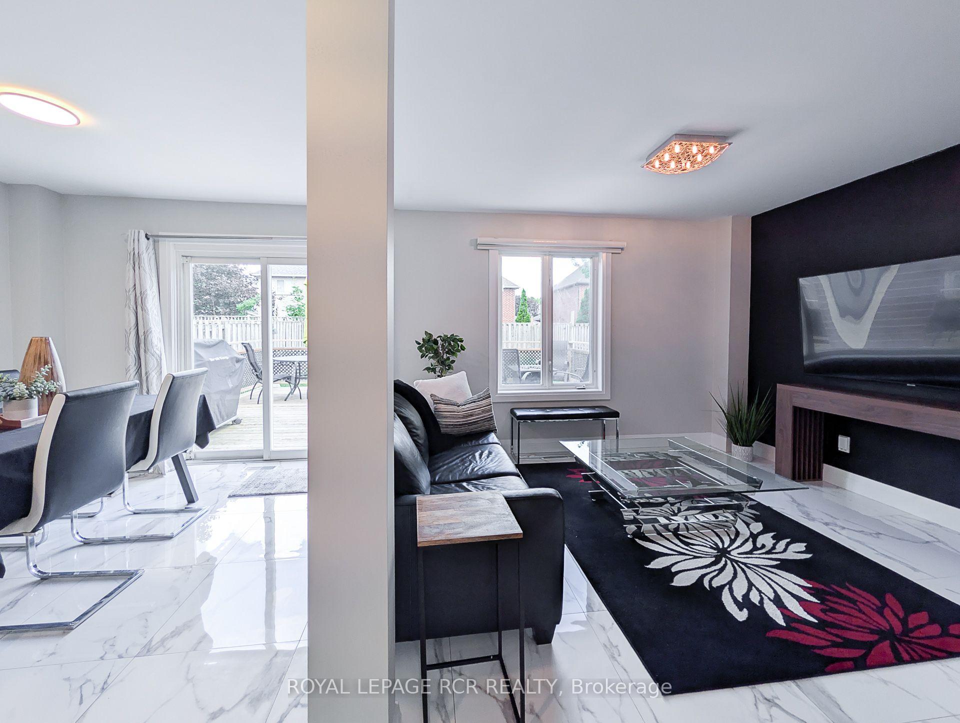 Photo 21 of 57 Bolster Lane, Uxbridge — HOMEH