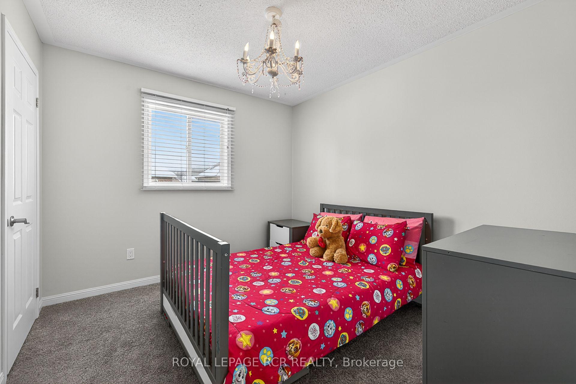 Photo 26 of 57 Bolster Lane, Uxbridge — HOMEH