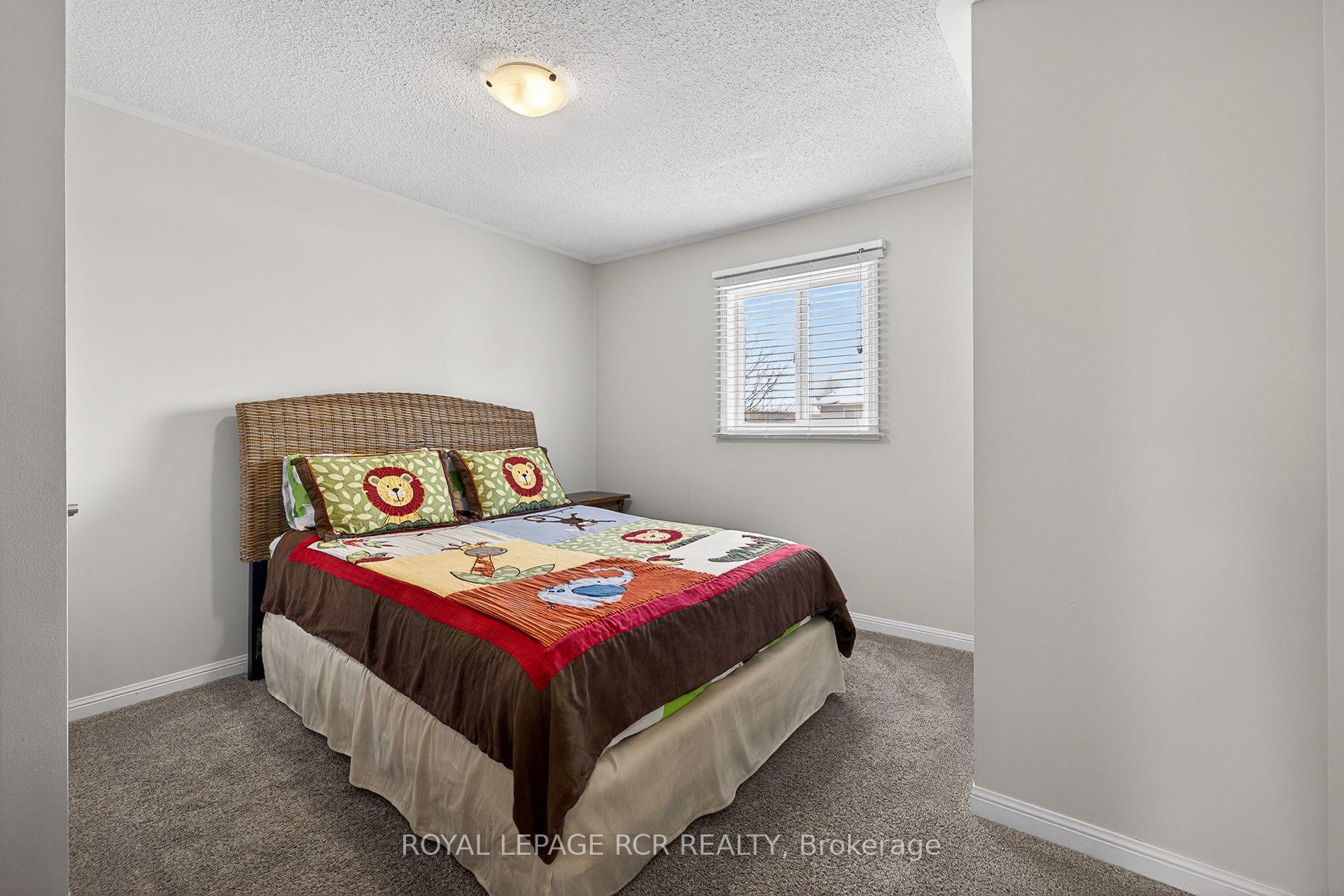 Photo 27 of 57 Bolster Lane, Uxbridge — HOMEH