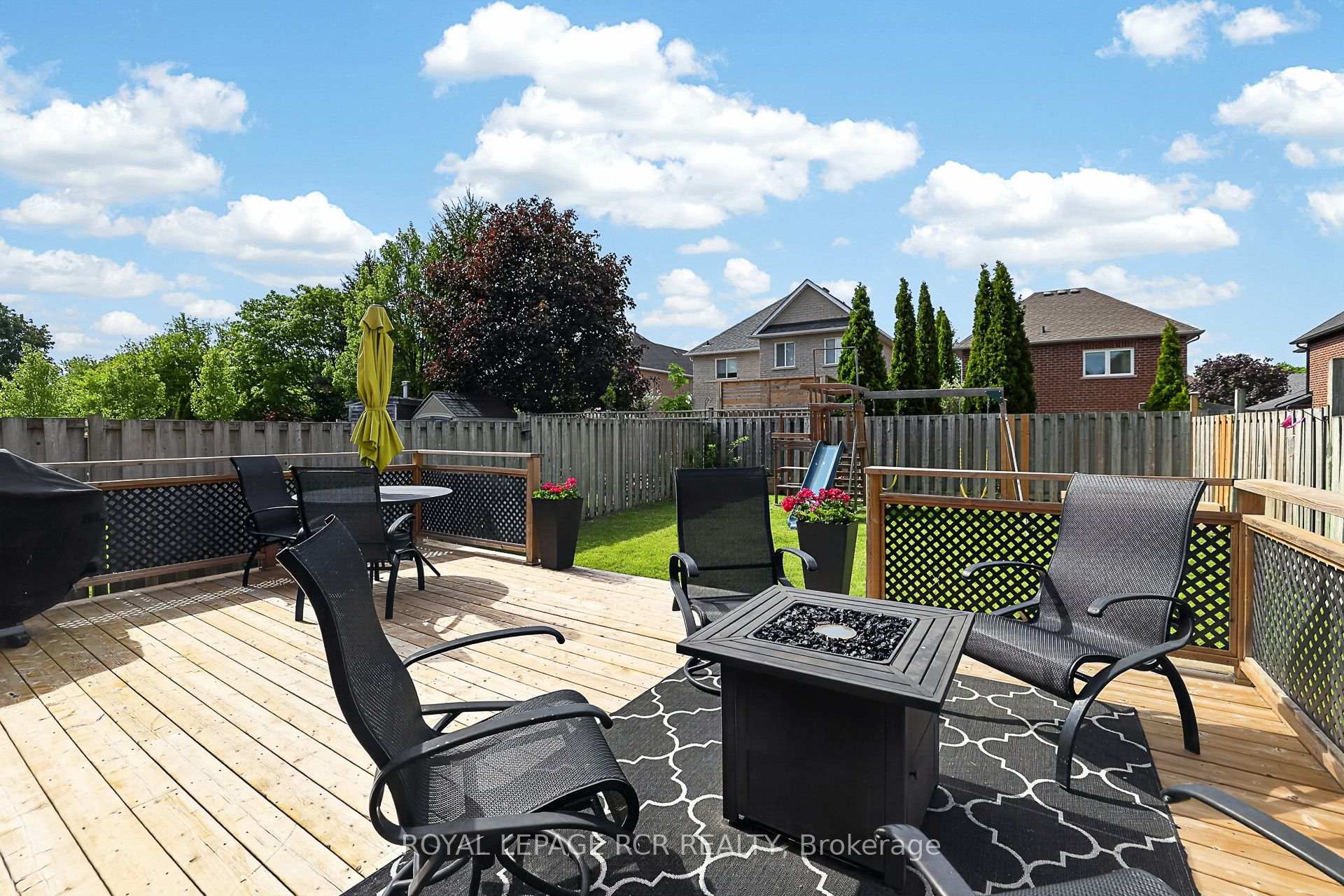 Photo 35 of 57 Bolster Lane, Uxbridge — HOMEH