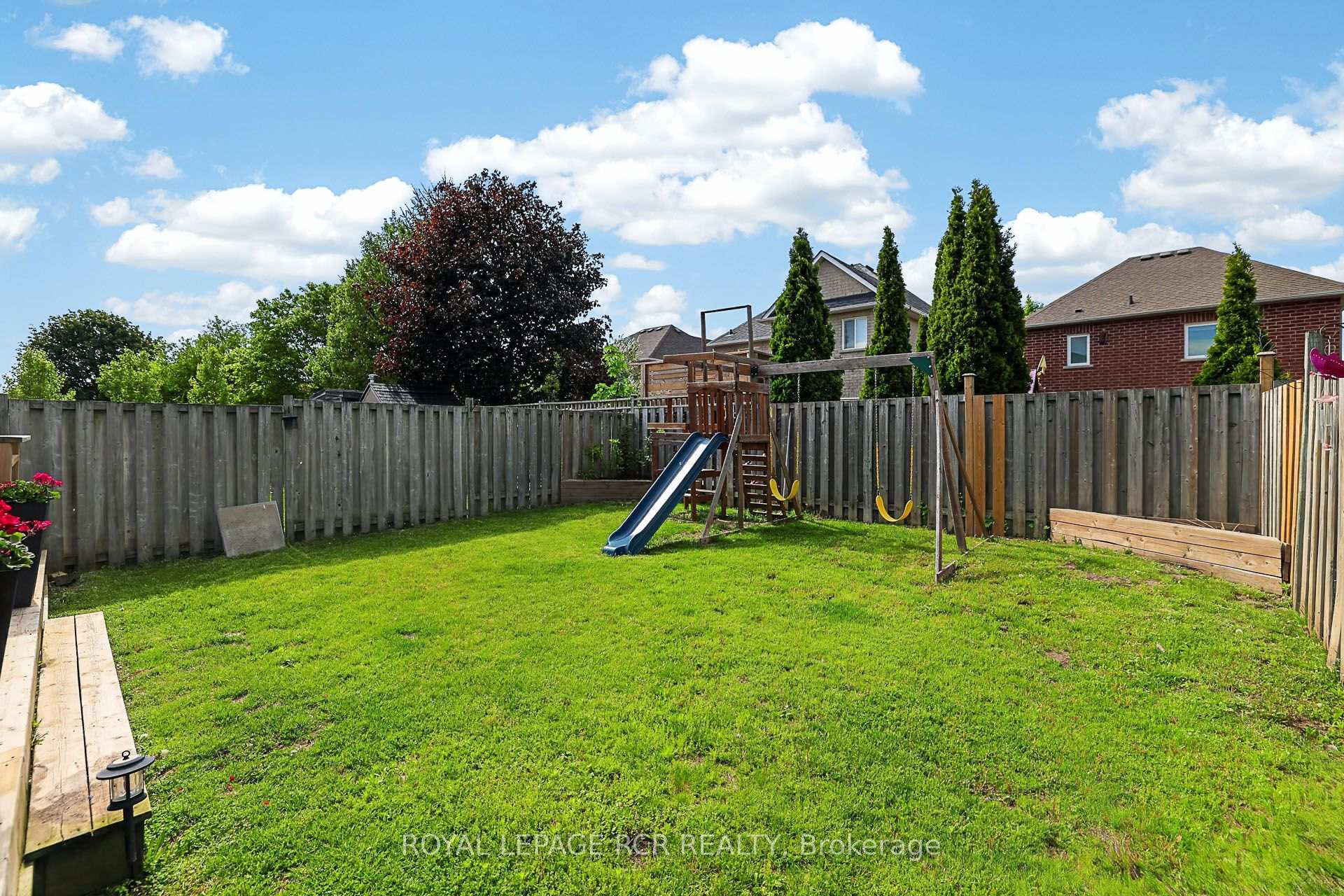 Photo 36 of 57 Bolster Lane, Uxbridge — HOMEH