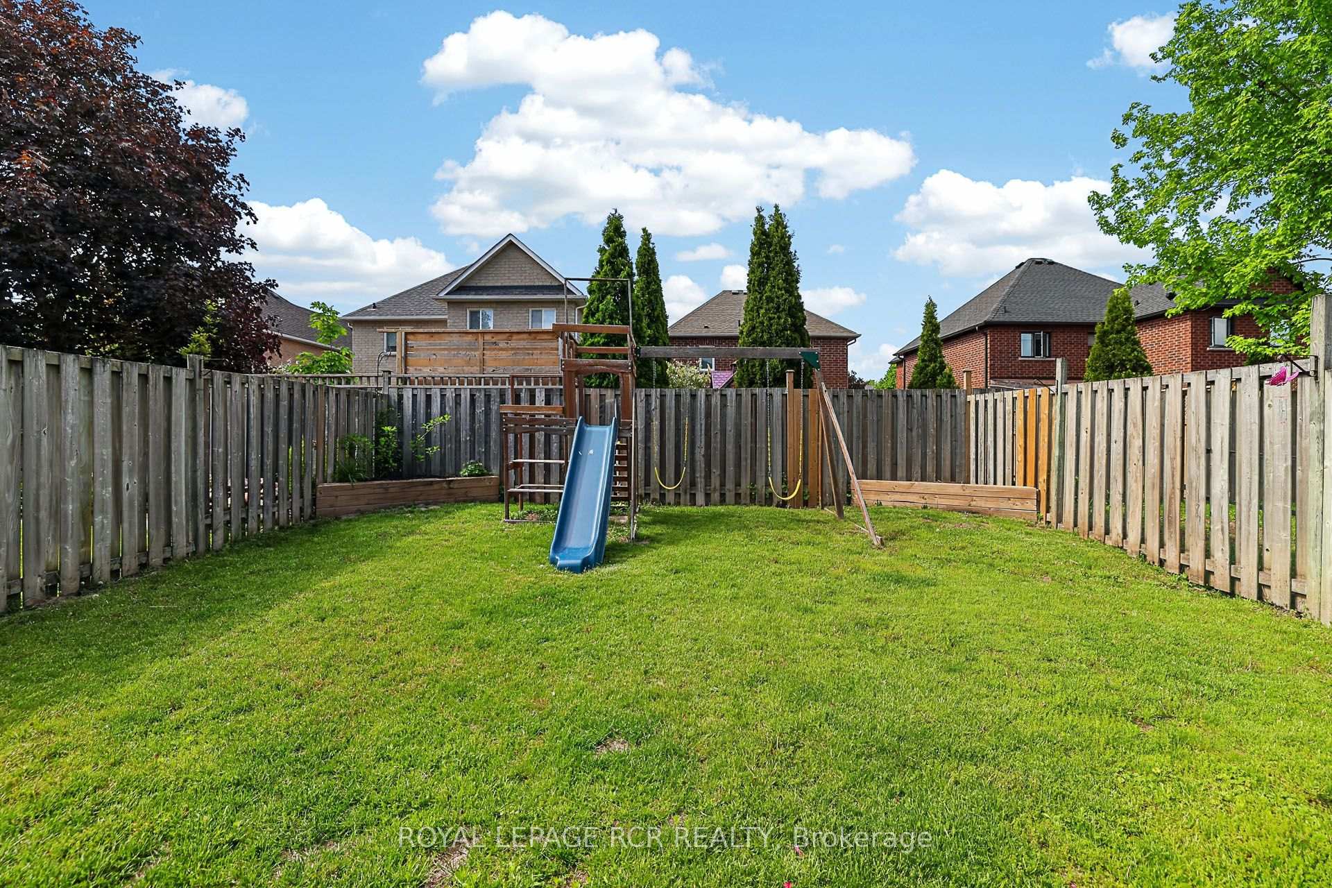 Photo 37 of 57 Bolster Lane, Uxbridge — HOMEH