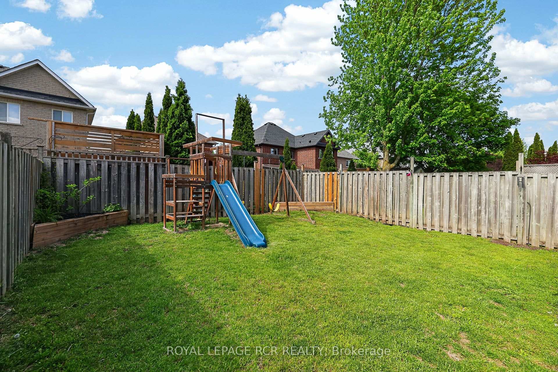 Photo 38 of 57 Bolster Lane, Uxbridge — HOMEH