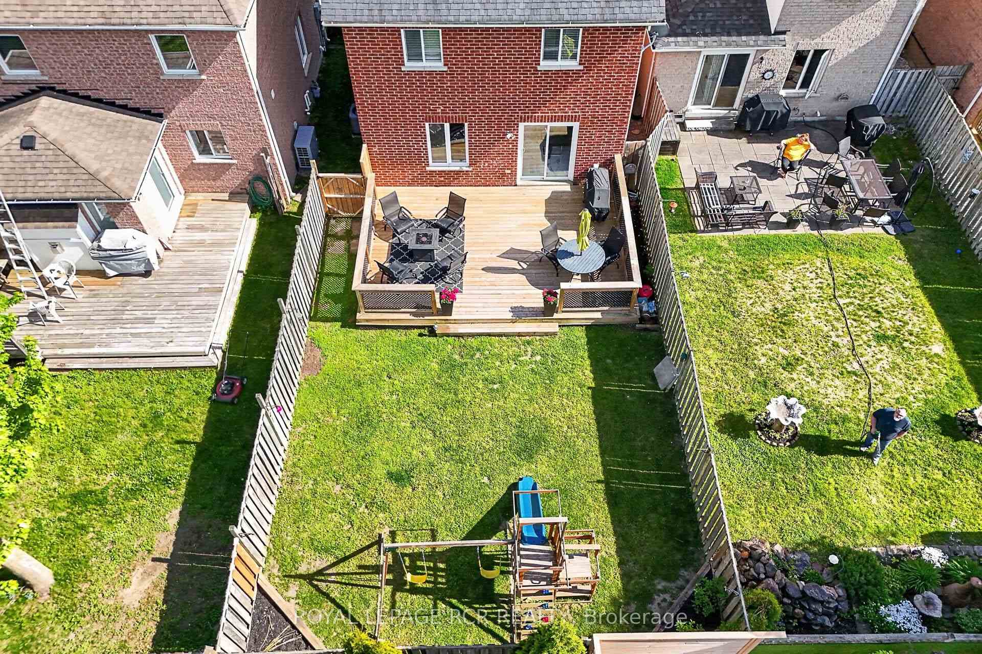 Photo 45 of 57 Bolster Lane, Uxbridge — HOMEH