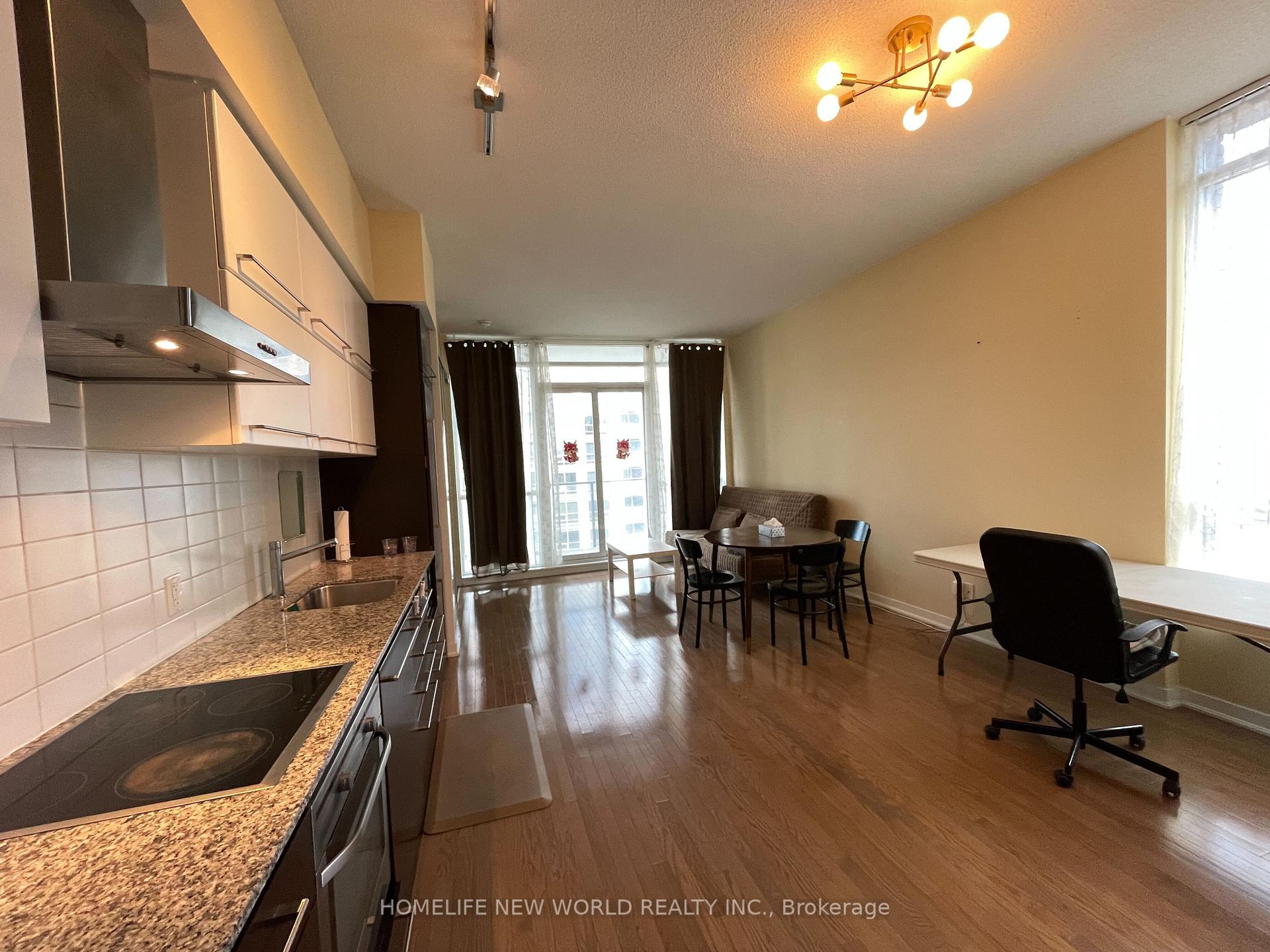Front of Unit 2606, 770 Bay Street
