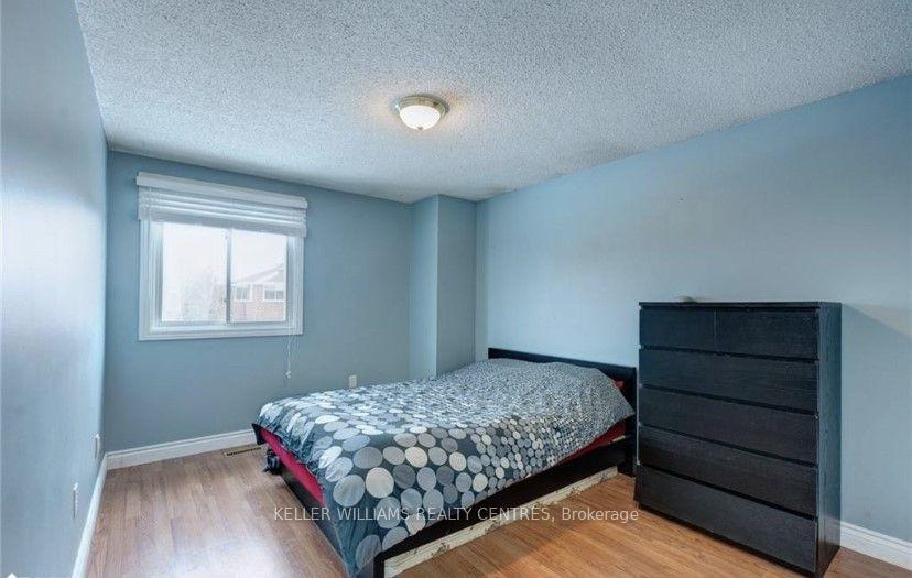 Photo 12 of 21 Delaney Crescent, Barrie, Northwest — HOMEH