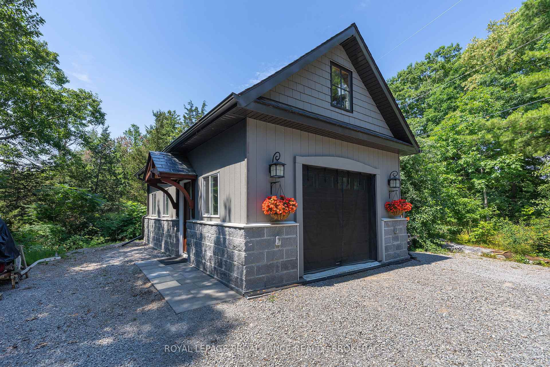 Photo 43 of 369 Old River Road, Front of Yonge, Front of Yonge Twp — HOMEH