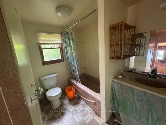 Photo 13 of 2458 Howe Island Drive, Frontenac Islands, Howe Island — HOMEH