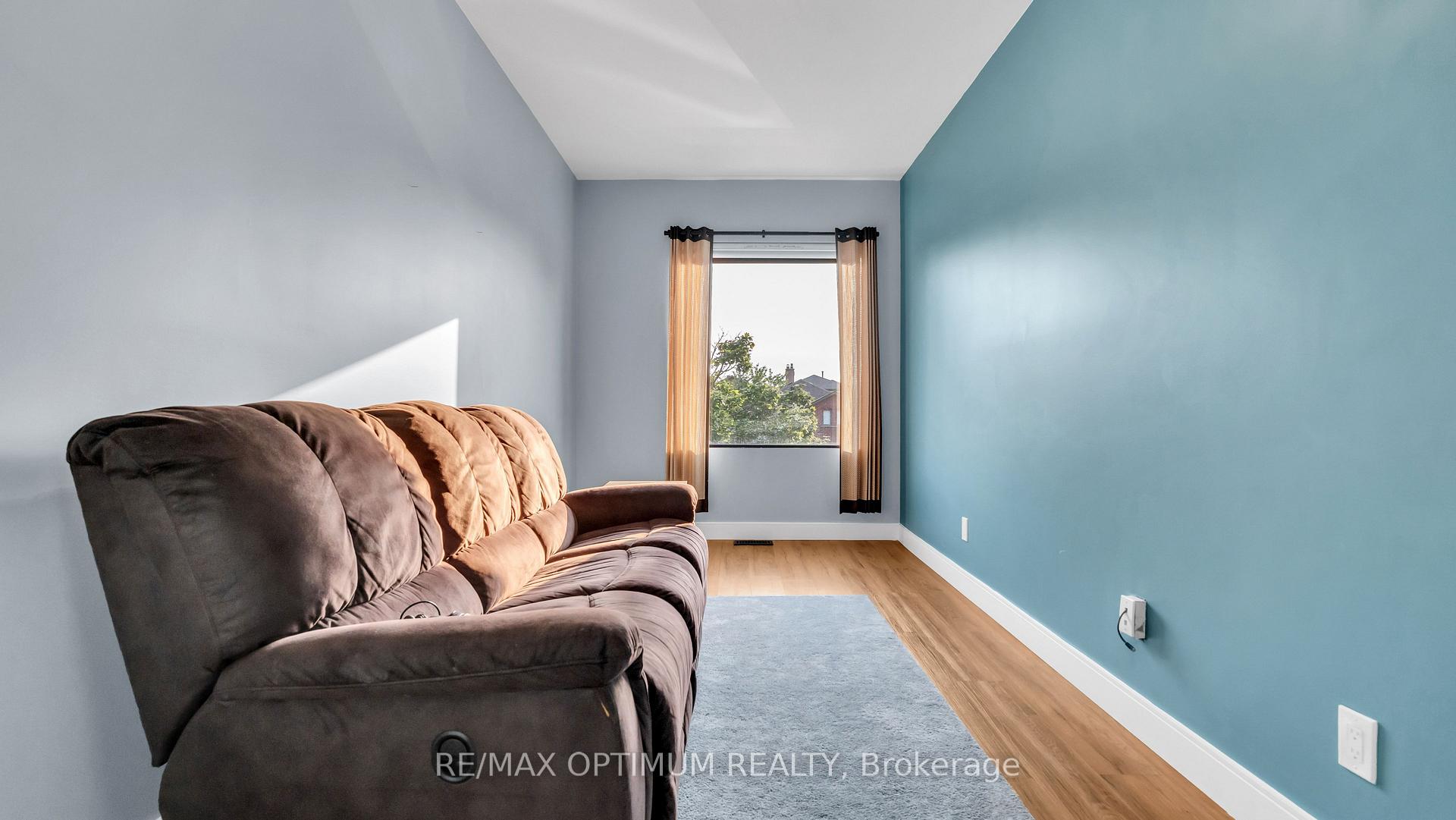 Photo 27 of 644 Roselaire Trail, Mississauga, Hurontario — HOMEH