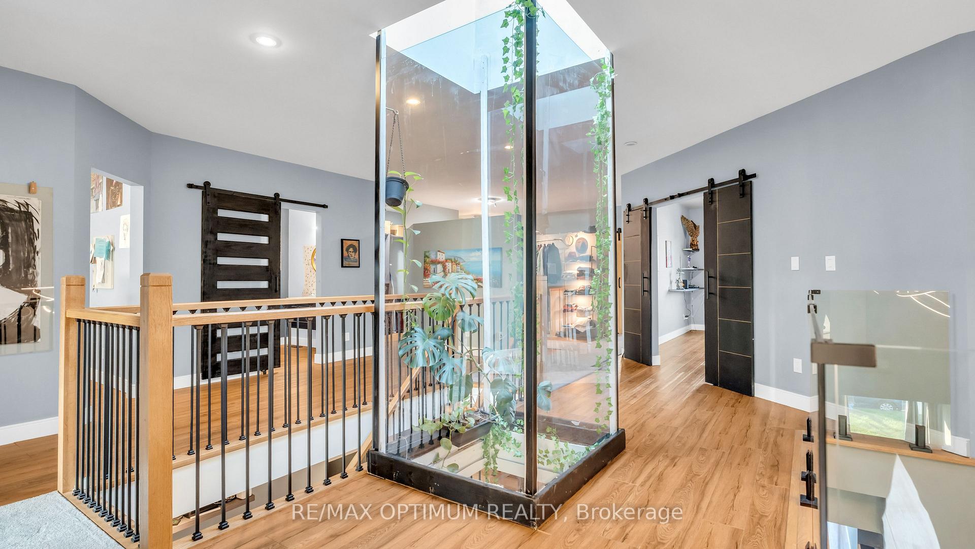 Photo 32 of 644 Roselaire Trail, Mississauga, Hurontario — HOMEH